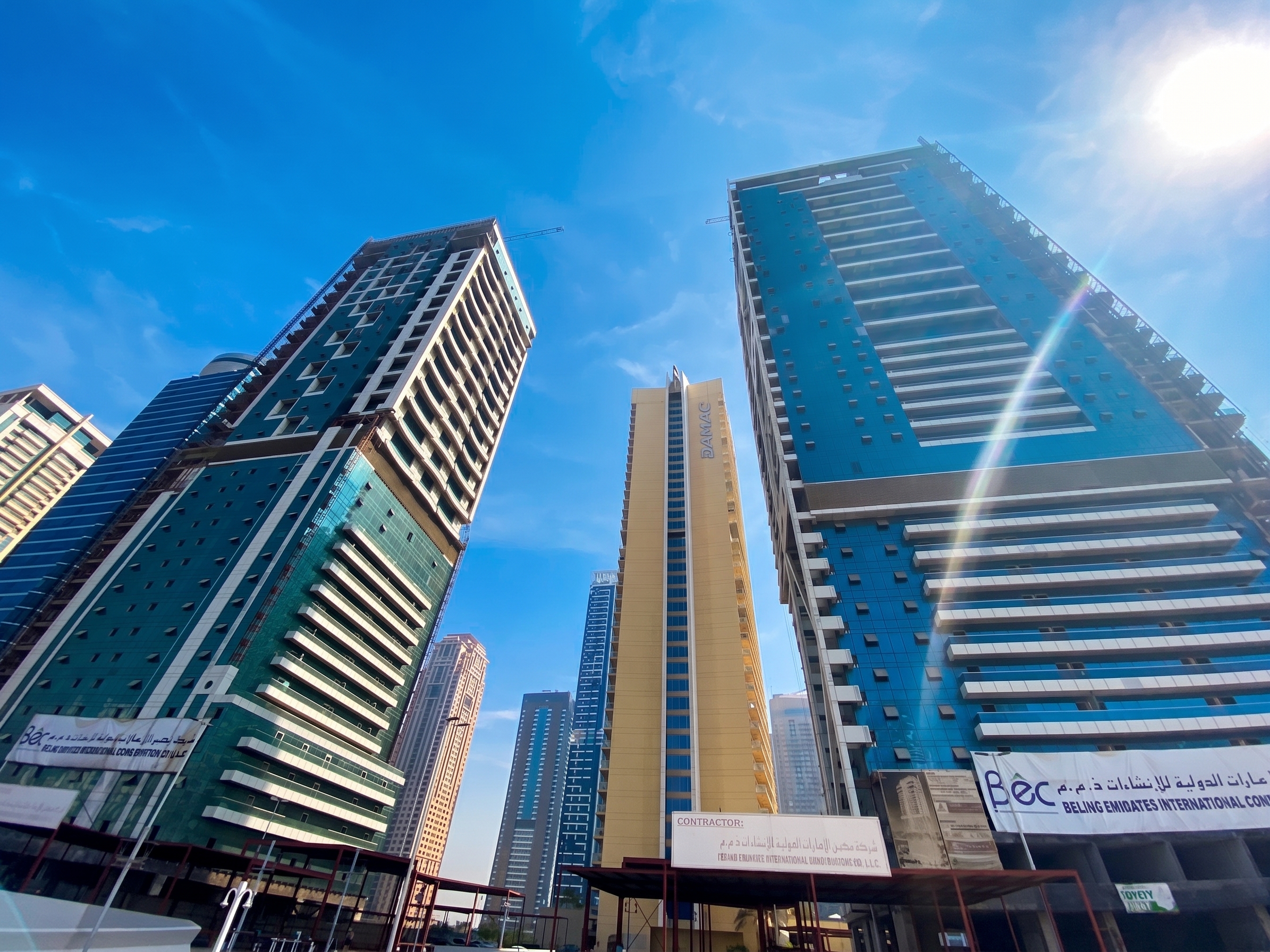 High Floor | Exclusive Duplex | Near Metro Station [KI-modifiziert]