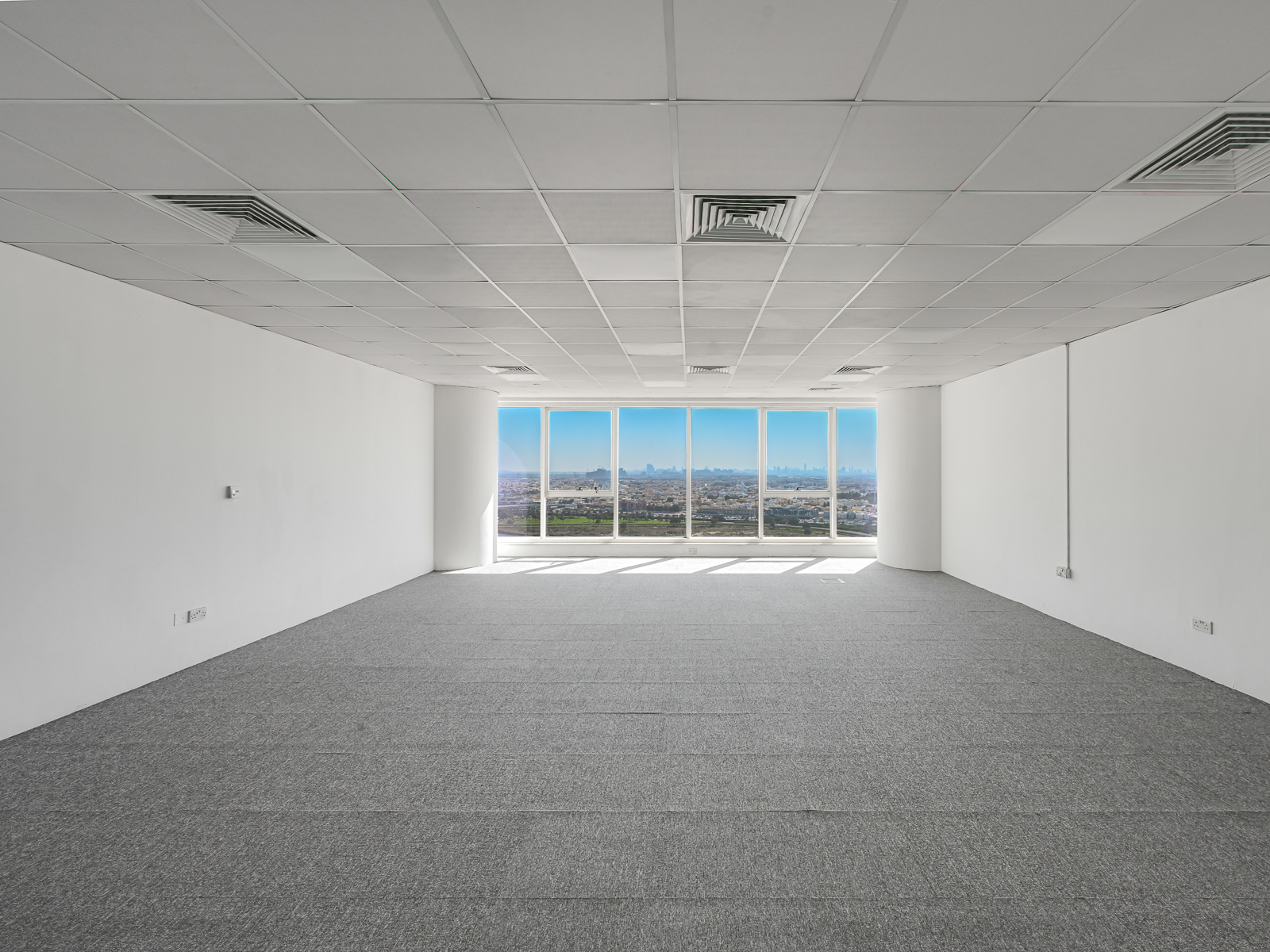 Grade A | Carpet Flooring | Race Course View