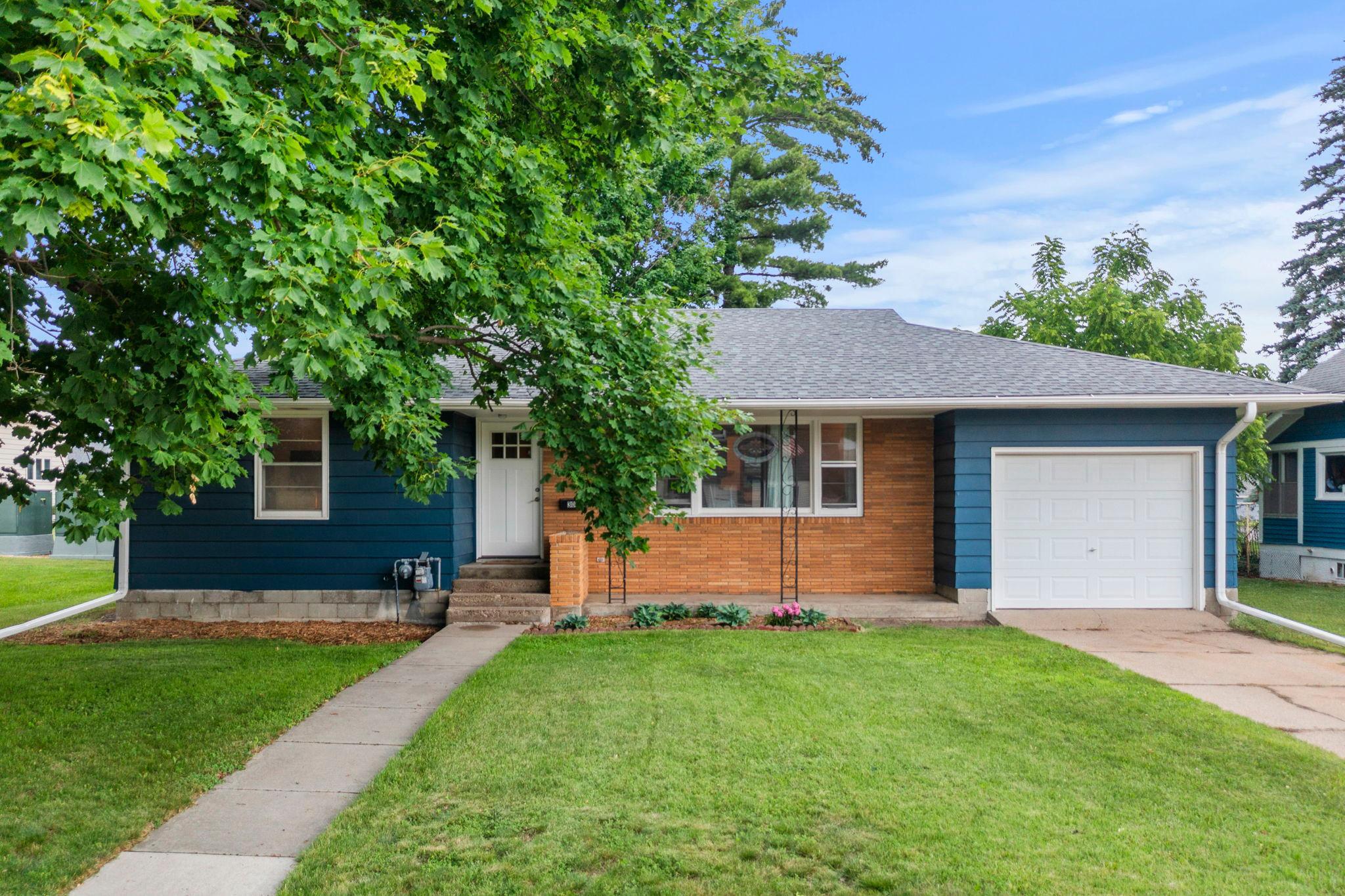Beautiful Home in the Heart of New Prague