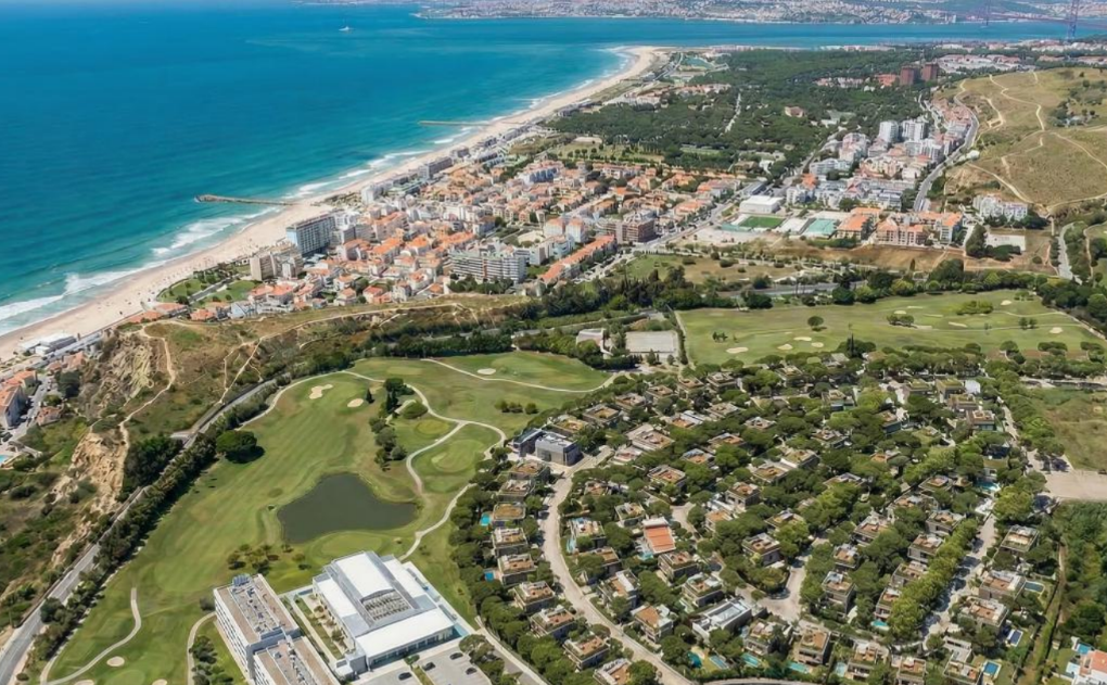 4-bedroom housing plot in Aldeia dos Capuchos - the sea as your horizon