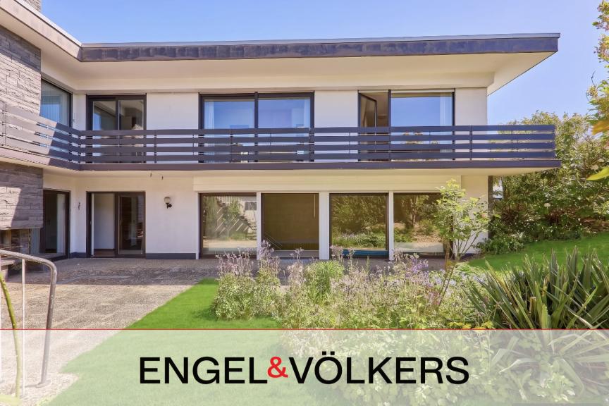 Exklusives Architektenhaus mit Indoor Pool und blickgeschütztem Garten in Reinheim