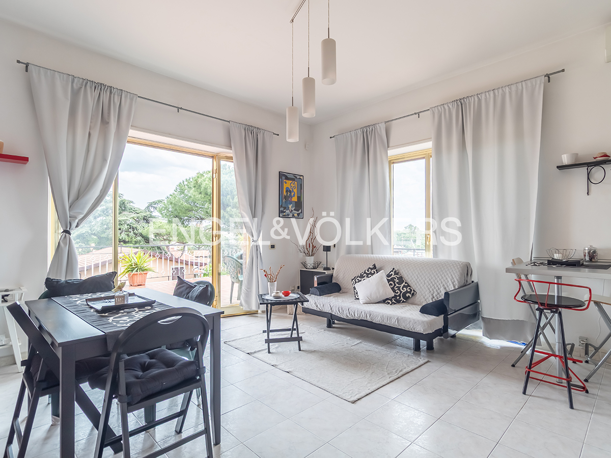 40 sqm penthouse with stunning terrace on Via Aurelia