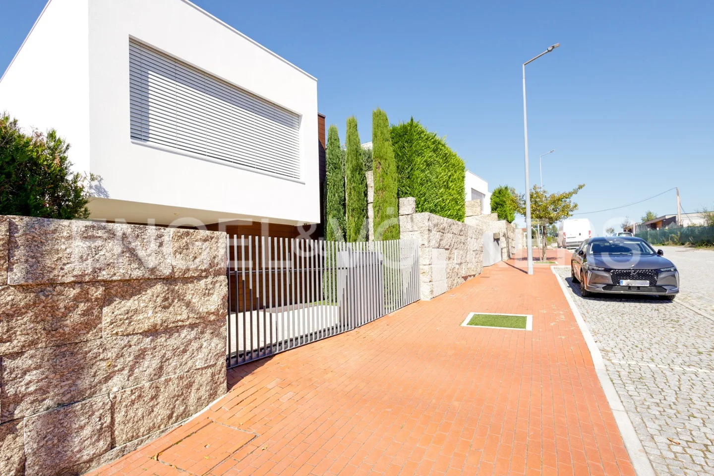 3+1 Bedroom Villa 10 minutes from the Center of Guimarães Sold Furnished
