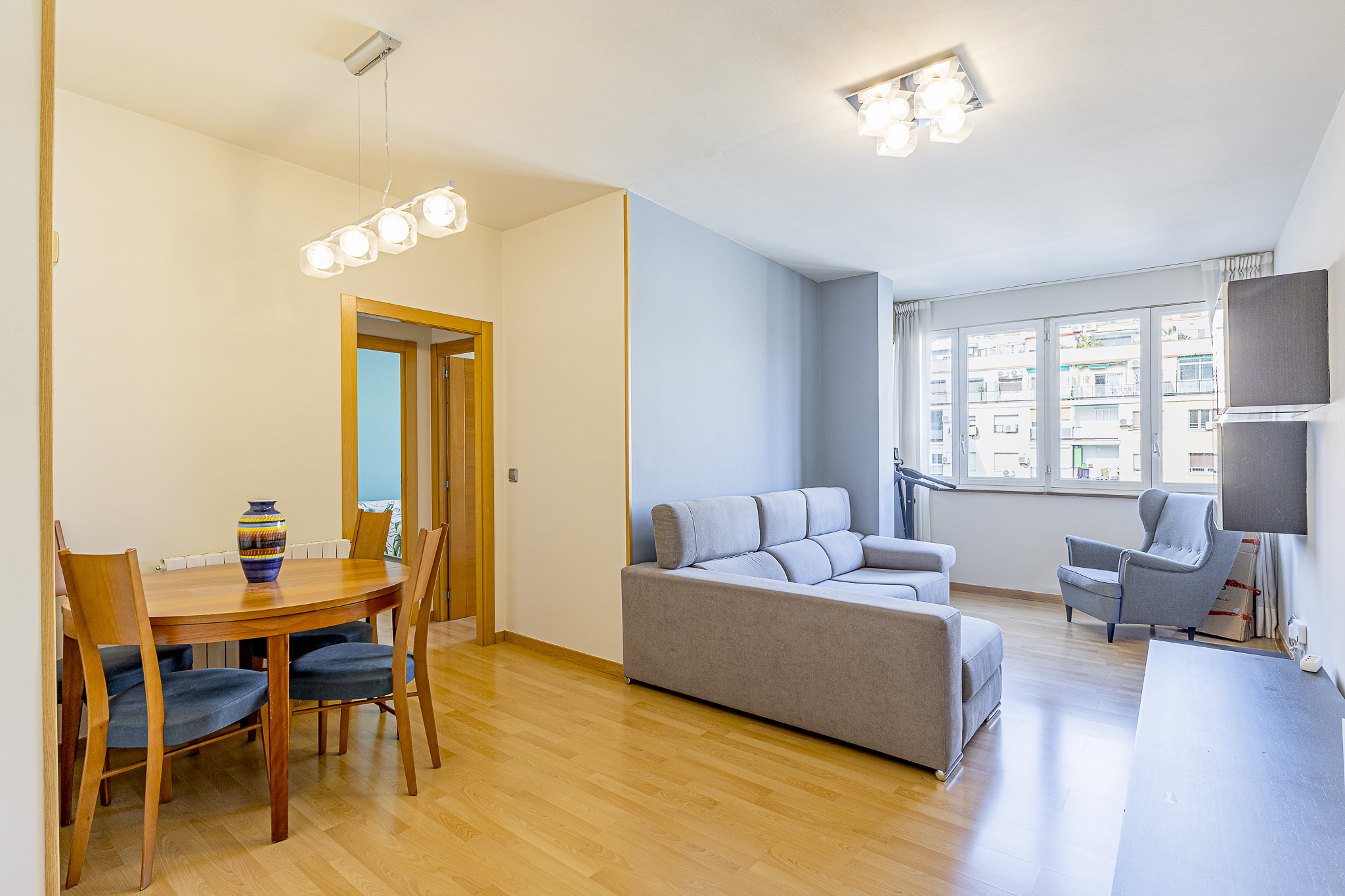 Bright 3-bedroom property with views of the Sagrada Familia