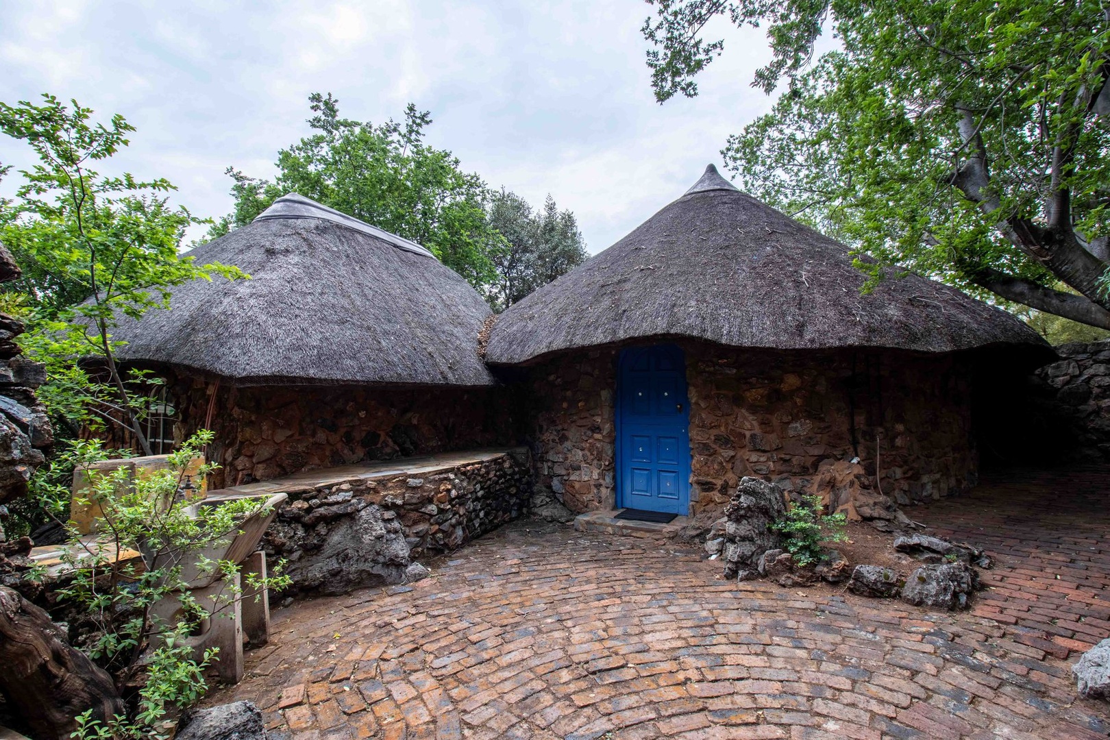 Charming secure country cottage rental in Kalkheuwel Wes