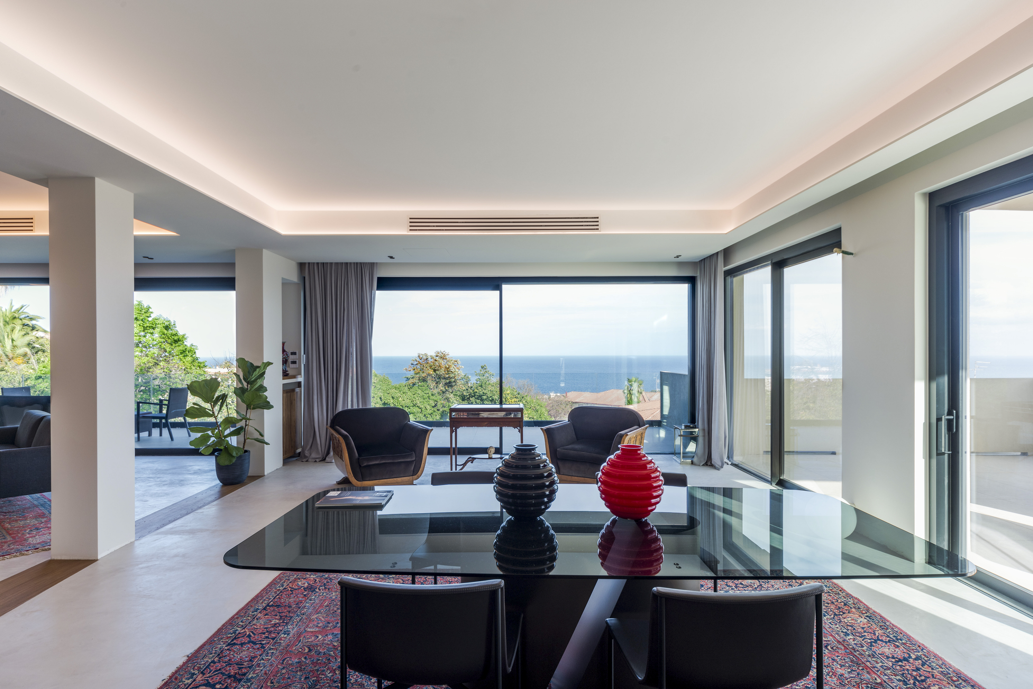 Light, air, sea, silence. Your new luxury residence in Aci Castello