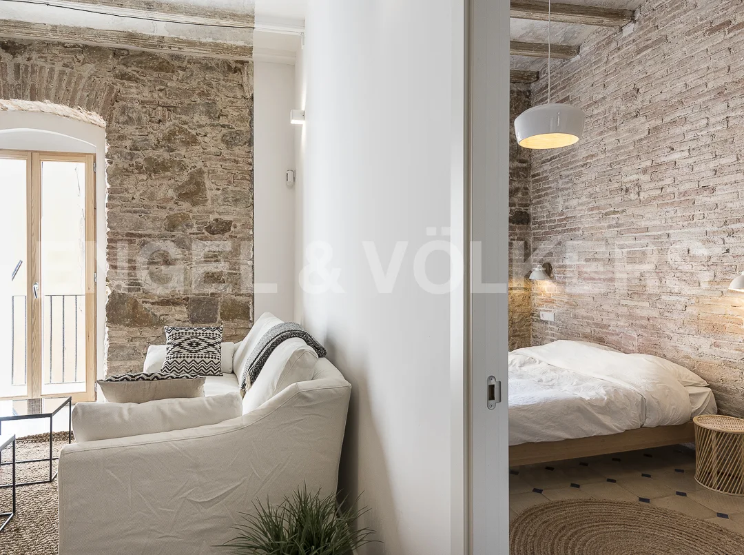 Beautiful flat with balcony in the city of Barcelona