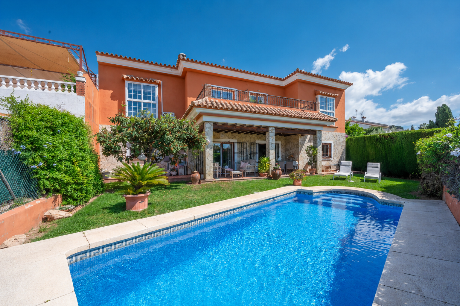 Amplia y lujosa villa en La Sierrezuela, Mijas