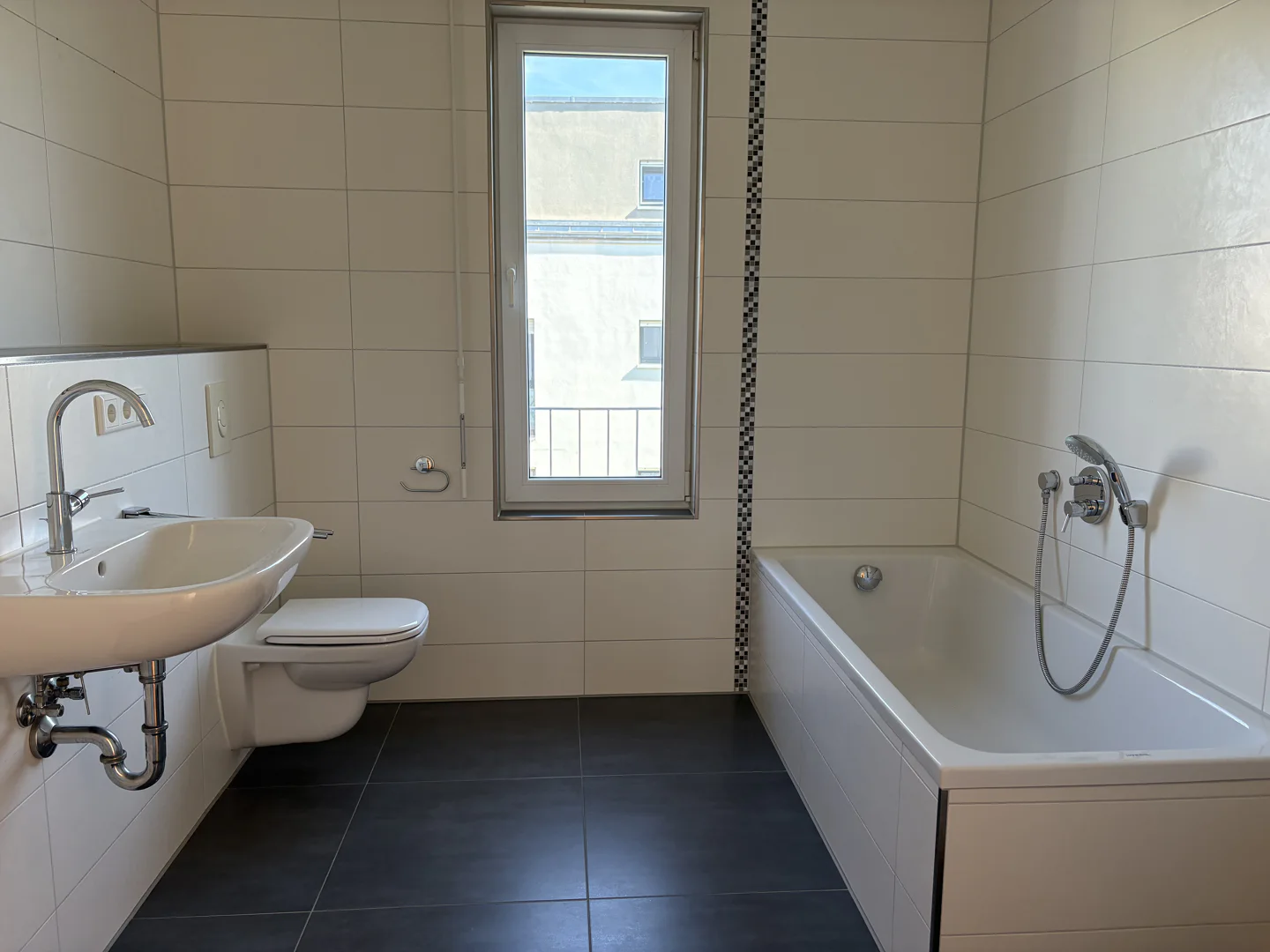 Mitten im Grünen, Mitten im Leben – Exklusive ~125 m² Wohnung mit Blick auf die Rednitzauen - Photo 4