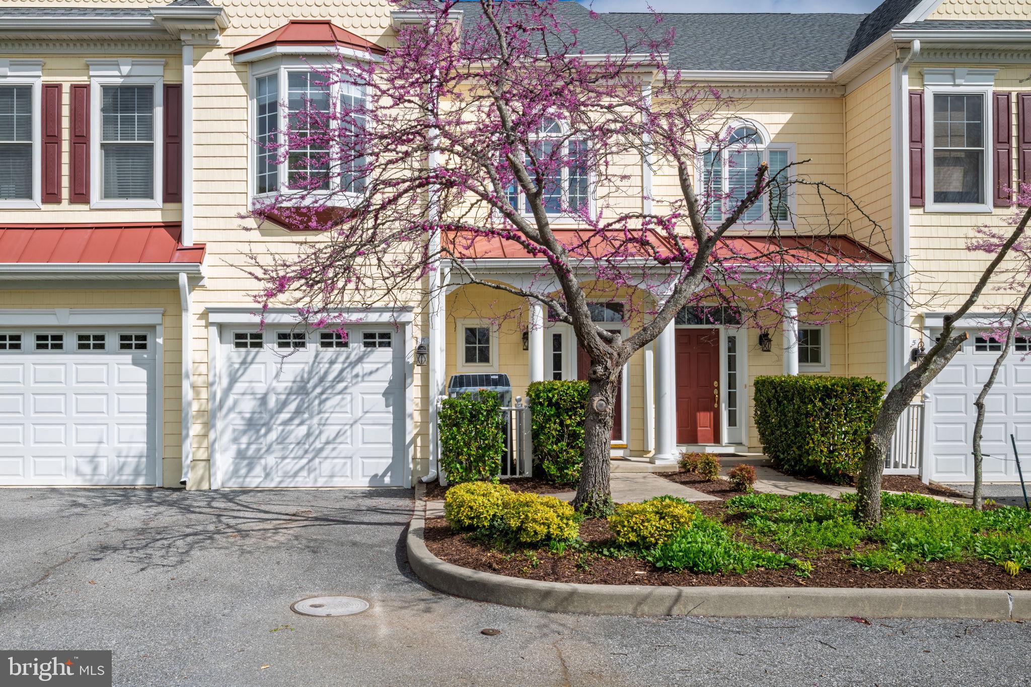 Canal Corkran Townhome with Water Views