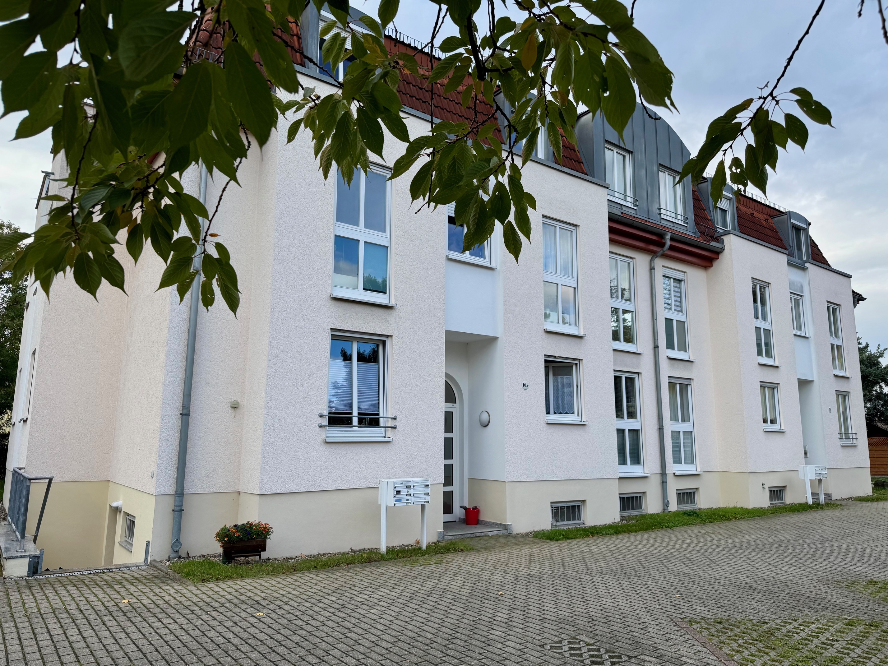 Moderne Drei-Raum-Wohnung in Kleinzschachwitz!