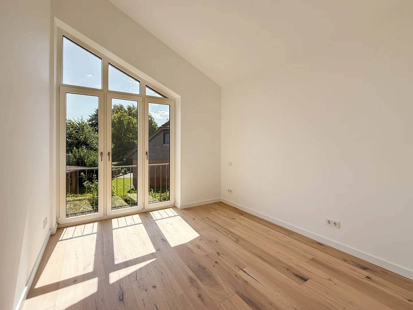 Neubau-Erstbezug: Ihr Domizil in Sackgassenlage und Schleinähe - Photo 1