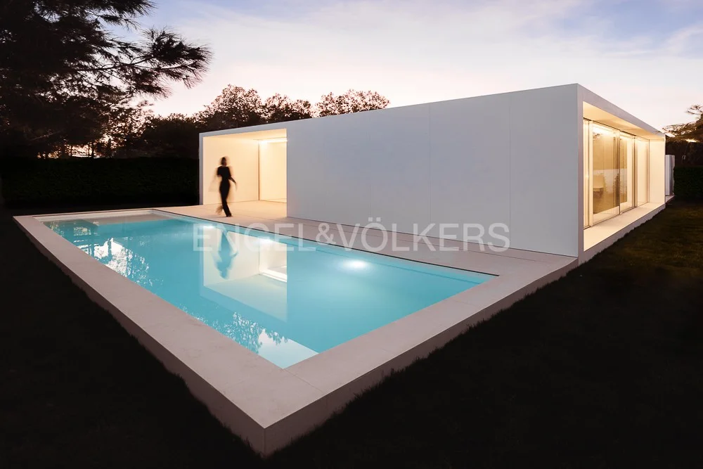 Espectacular casa de lujo de estilo minimalista