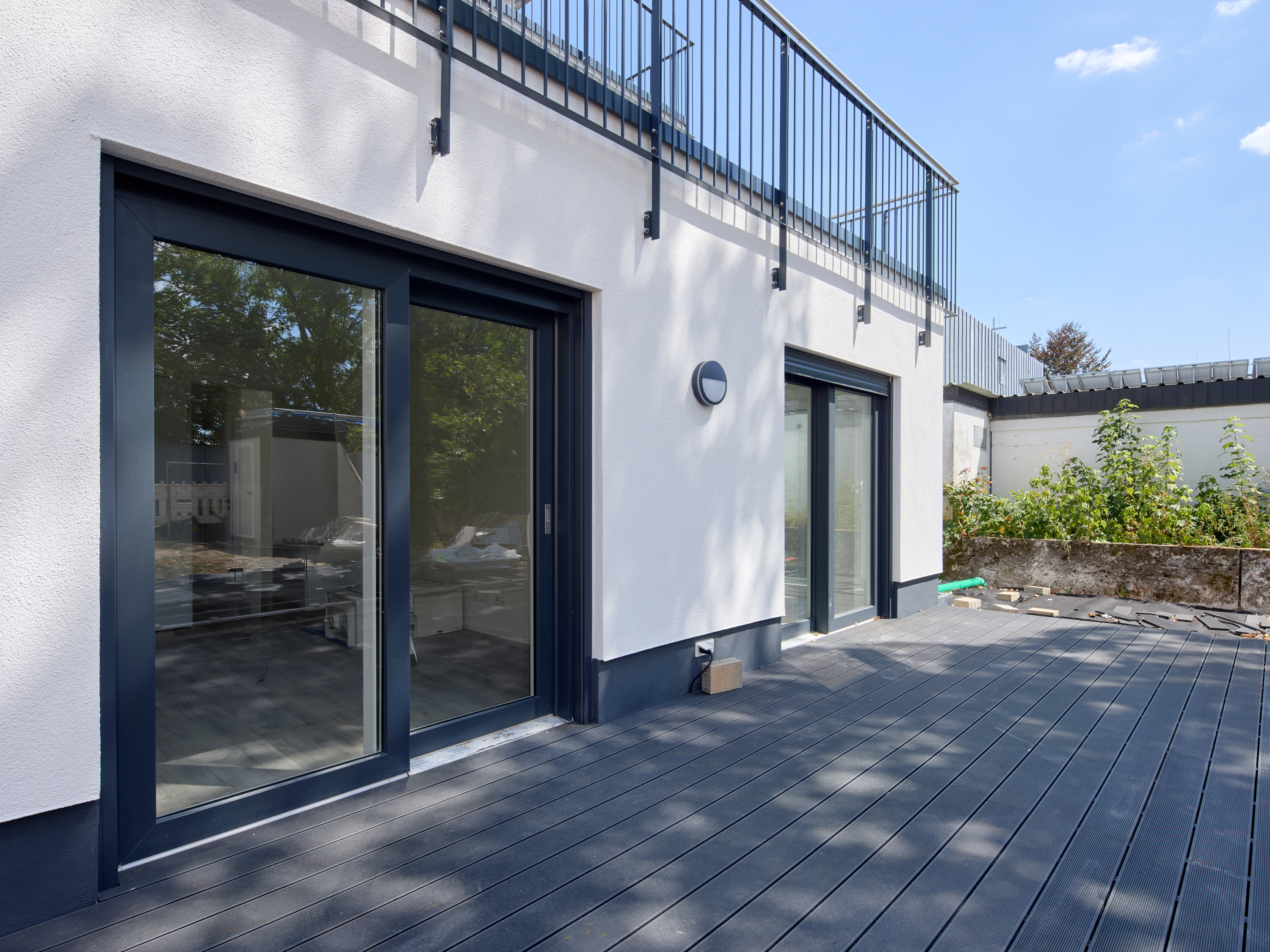 Lichtdurchflutete Architektenwohnung mit Terrasse