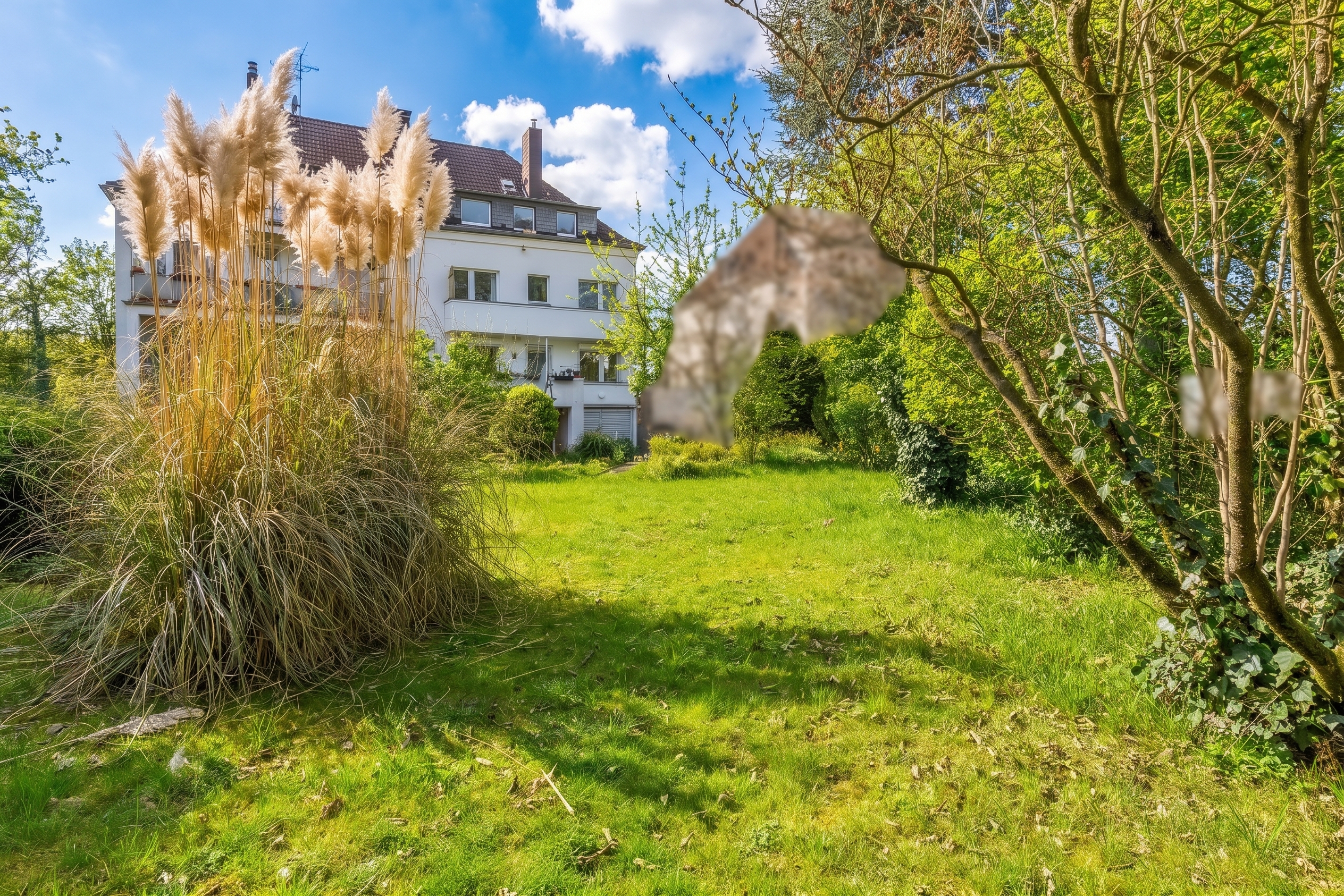Drei-Parteienhaus mit vielen Möglichkeiten