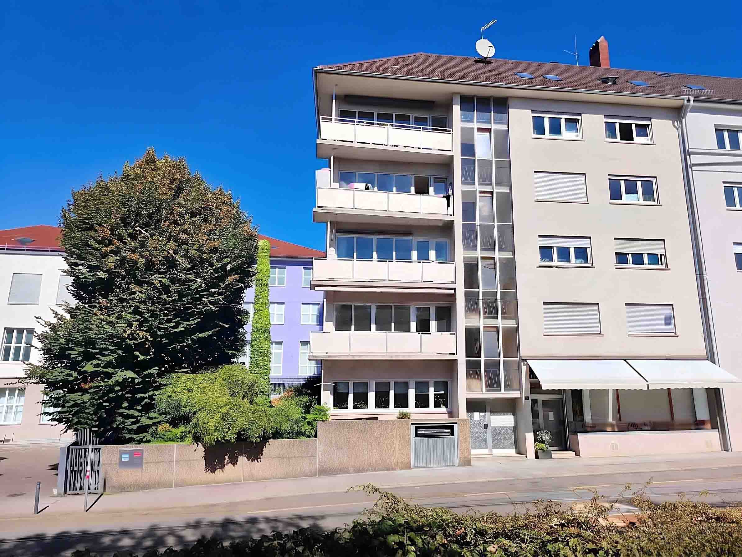 Attraktive 3-Zimmer-Wohnung nahe Villa Berg