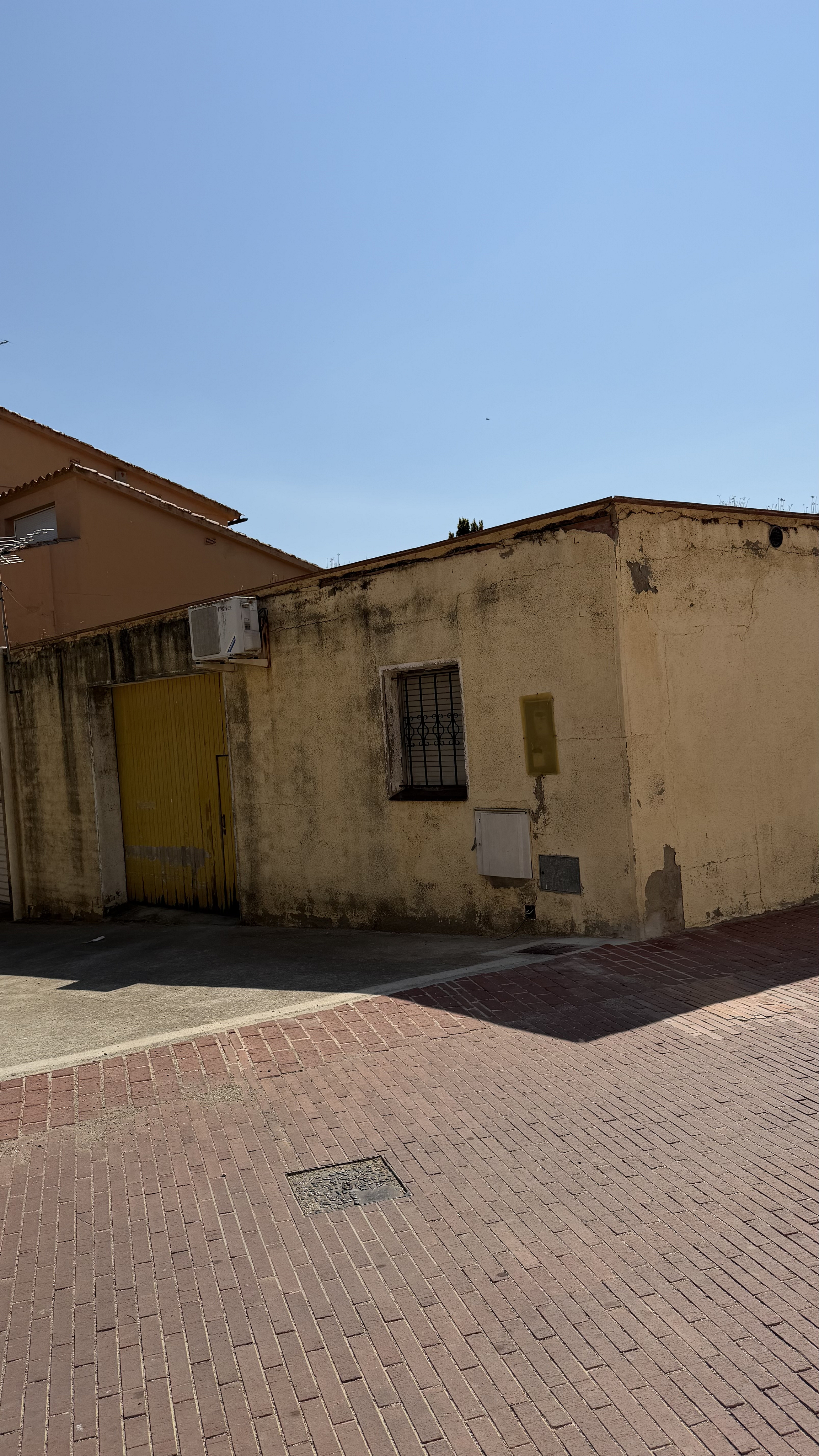 House to renovate, with potential for expansion, in Pedret i Marzà
