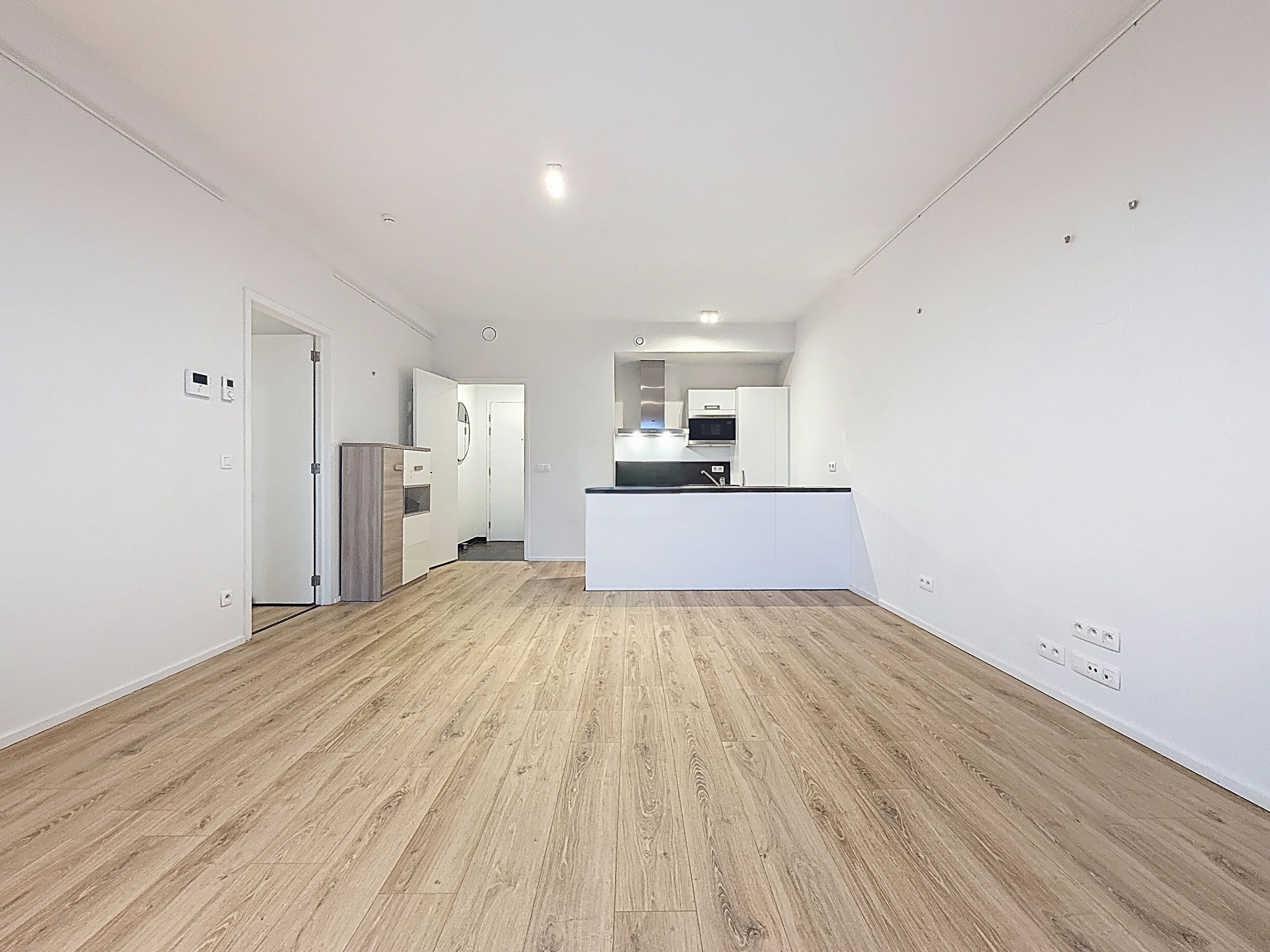 Stijlvol appartement met terras – 2 slpk. – parking & kelder