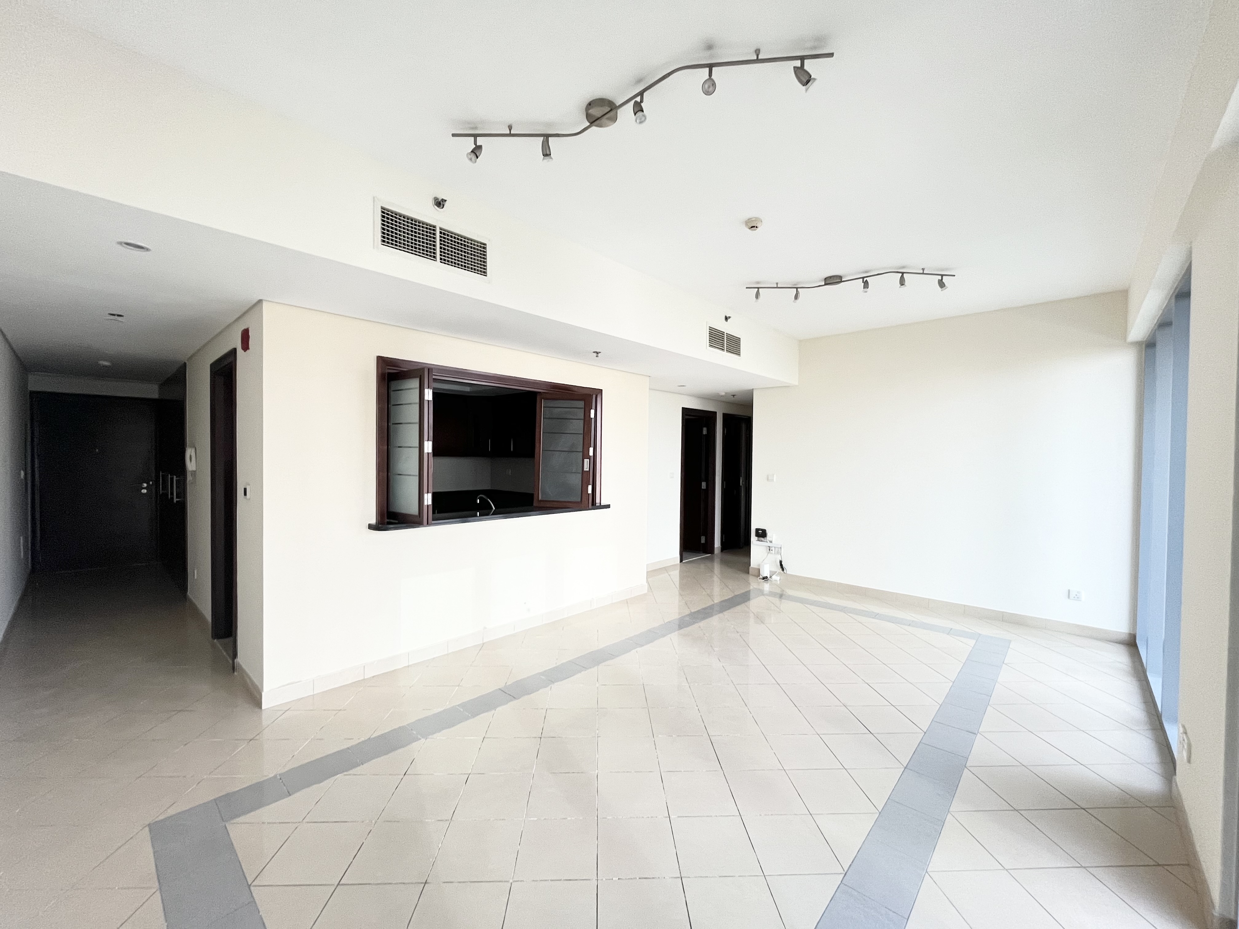 Large Balcony l Unfurnished l Vacant