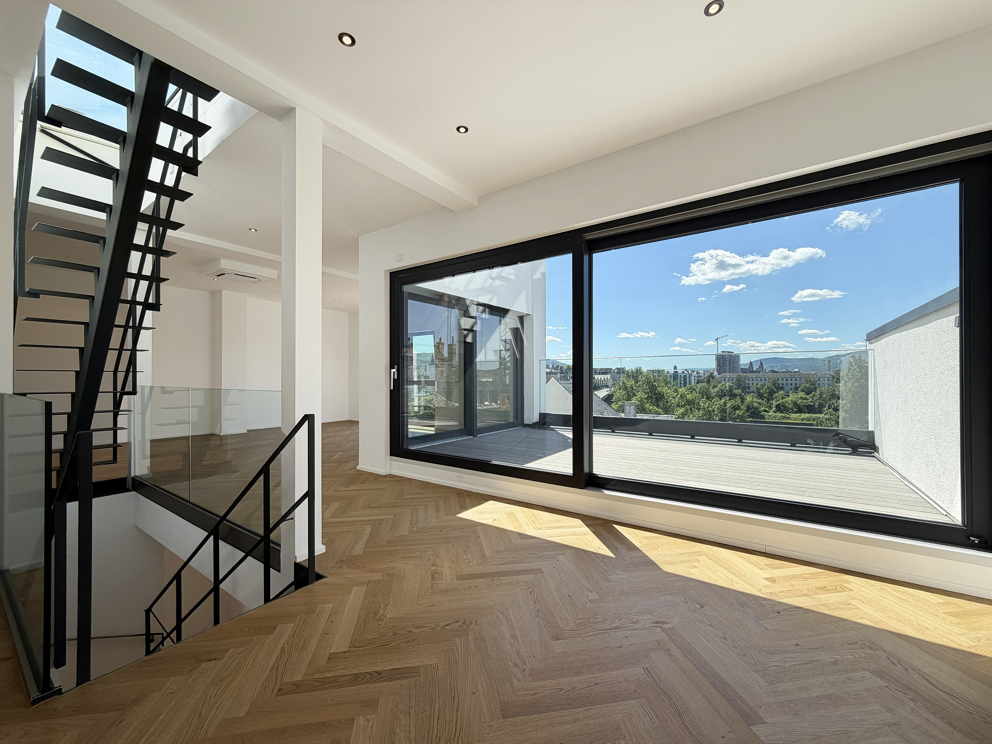 Außergewöhnliches Maisonette-Penthouse mit Rundum-Blick über Koblenz