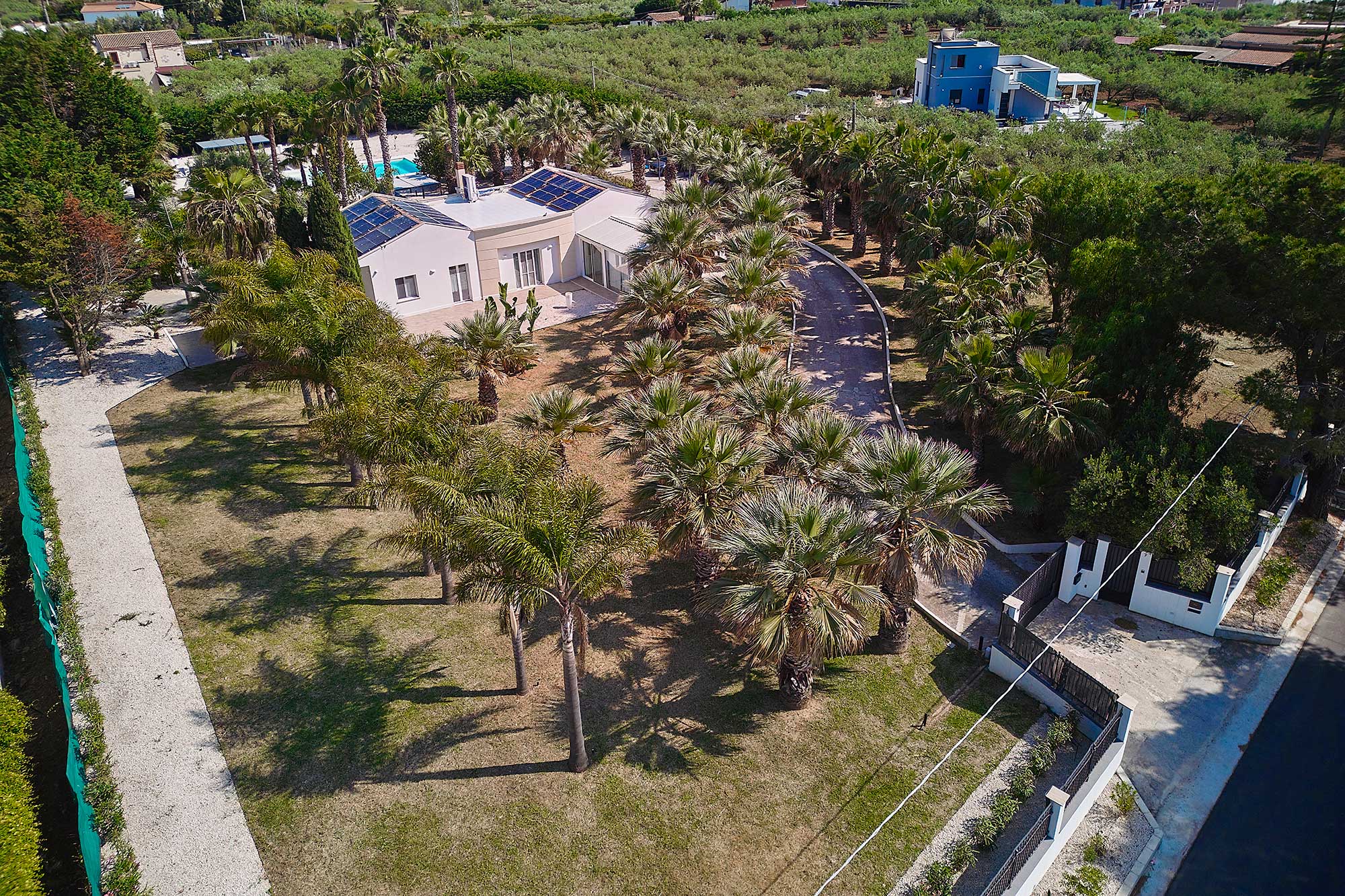 Stunning Luxury Villa with Park and Pool