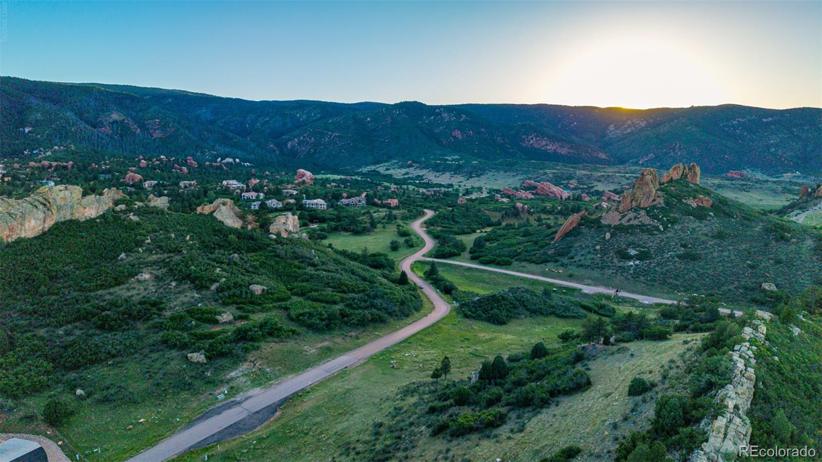 Perry Park’s Best-Kept Luxury Red Rock Secret