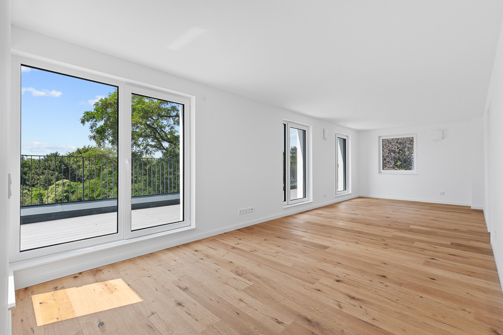 Bezugsfertiges  Neubau - Penthouse mit großer Südwest-Terrasse und Garage – KfW-40-Standard in grüner Lage von Hamburg-Rahlstedt