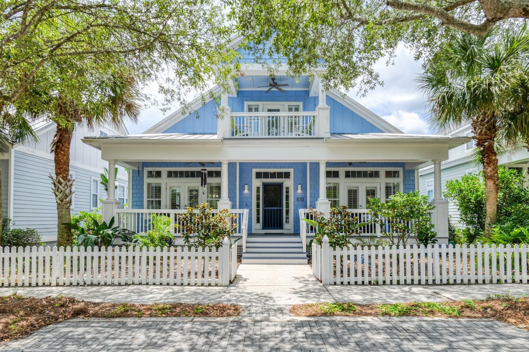 Coastal Cottage Living at Its Finest