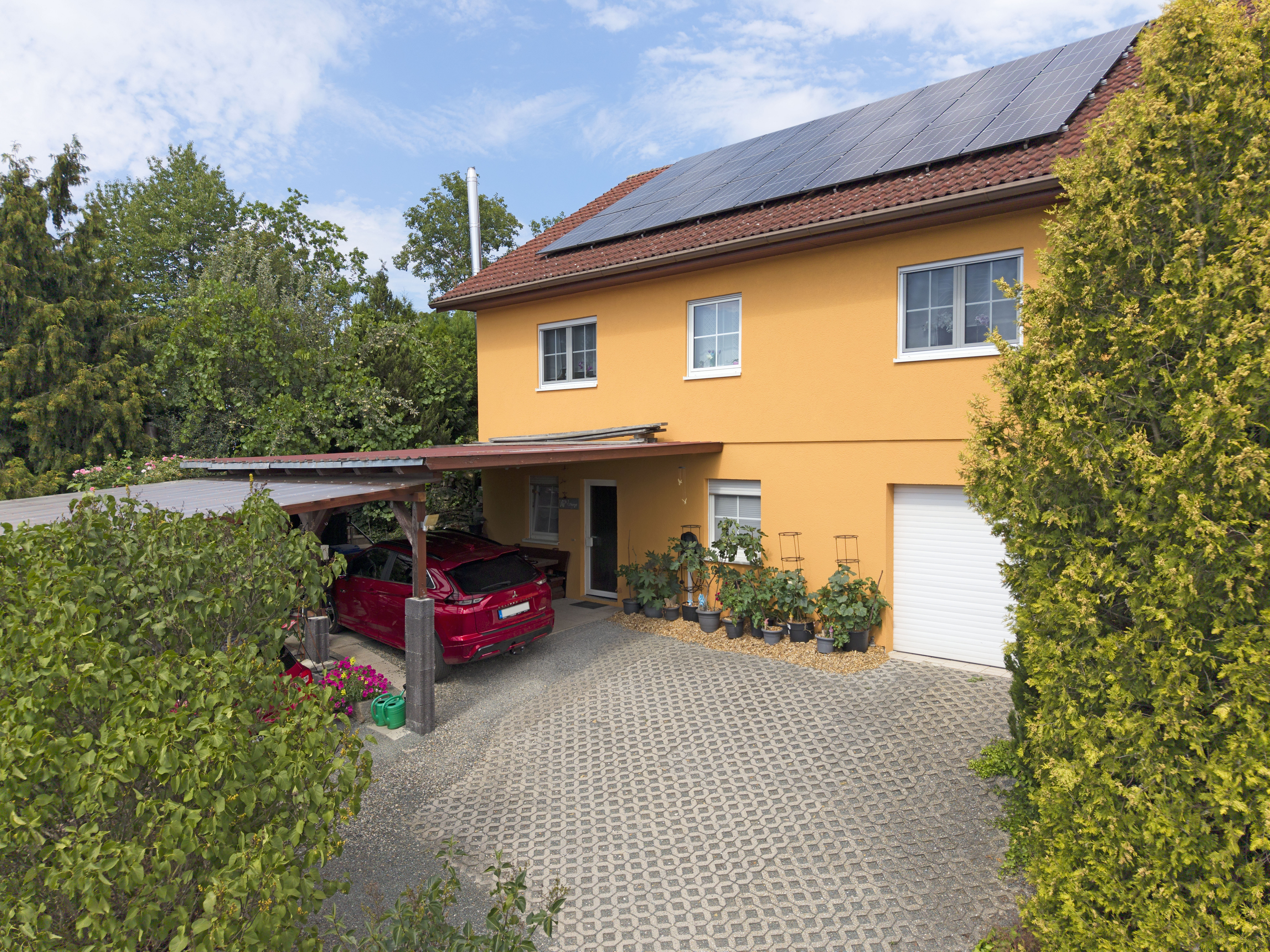 Wohnen mit Zukunft – Gepflegtes EFH mit Einliegerwohnung, PV-Anlage & traumhaftem Garten