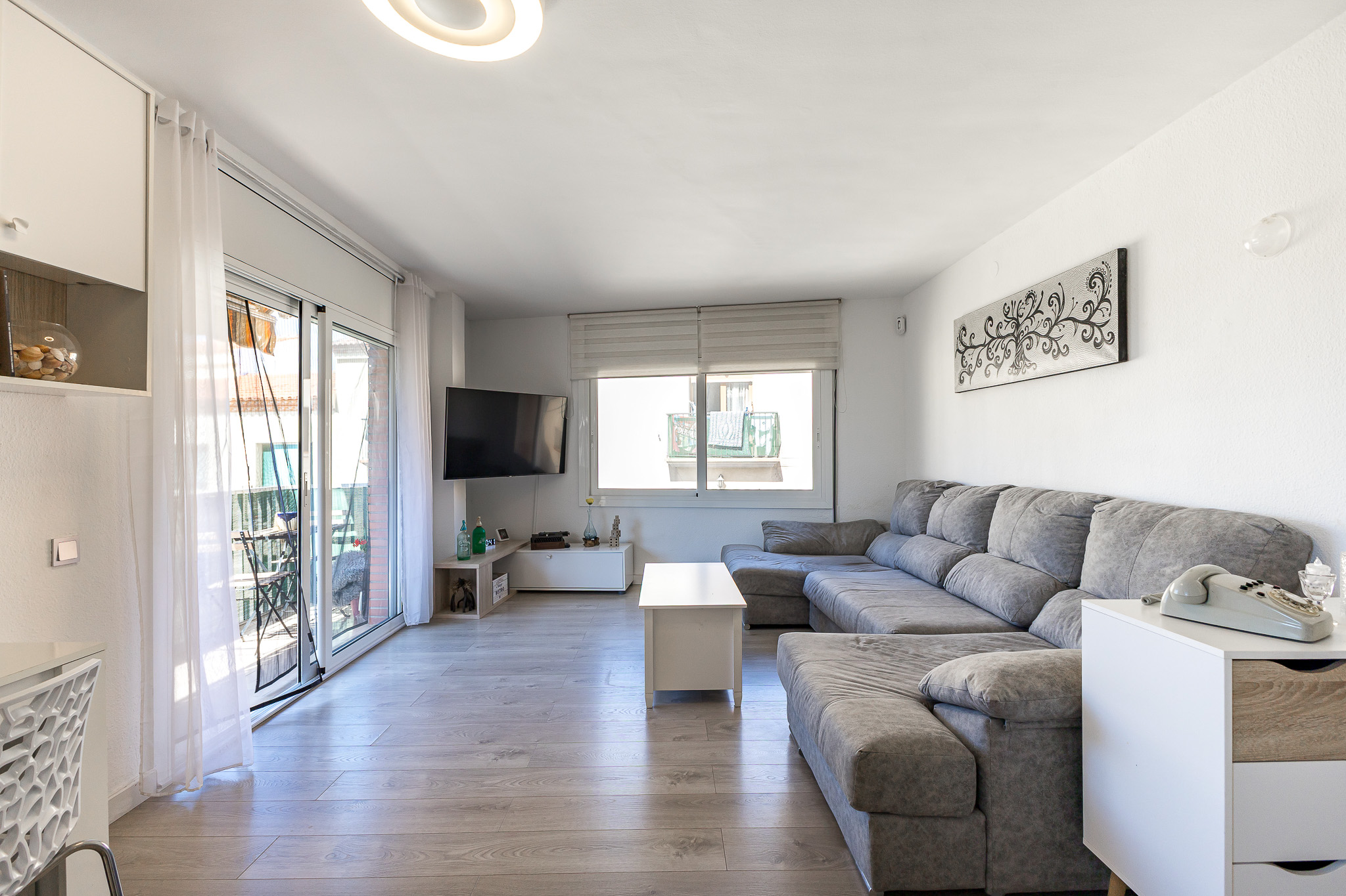 Brightness, spaciousness, and location in the heart of Torredembarra