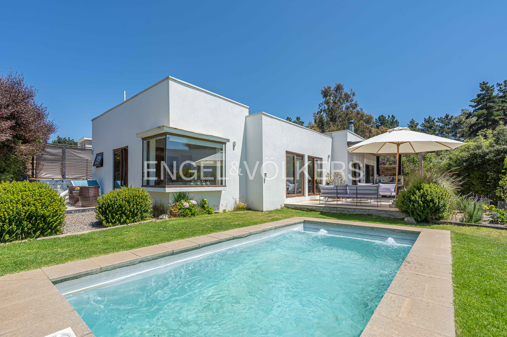 Venta linda casa en condominio Maitencillo