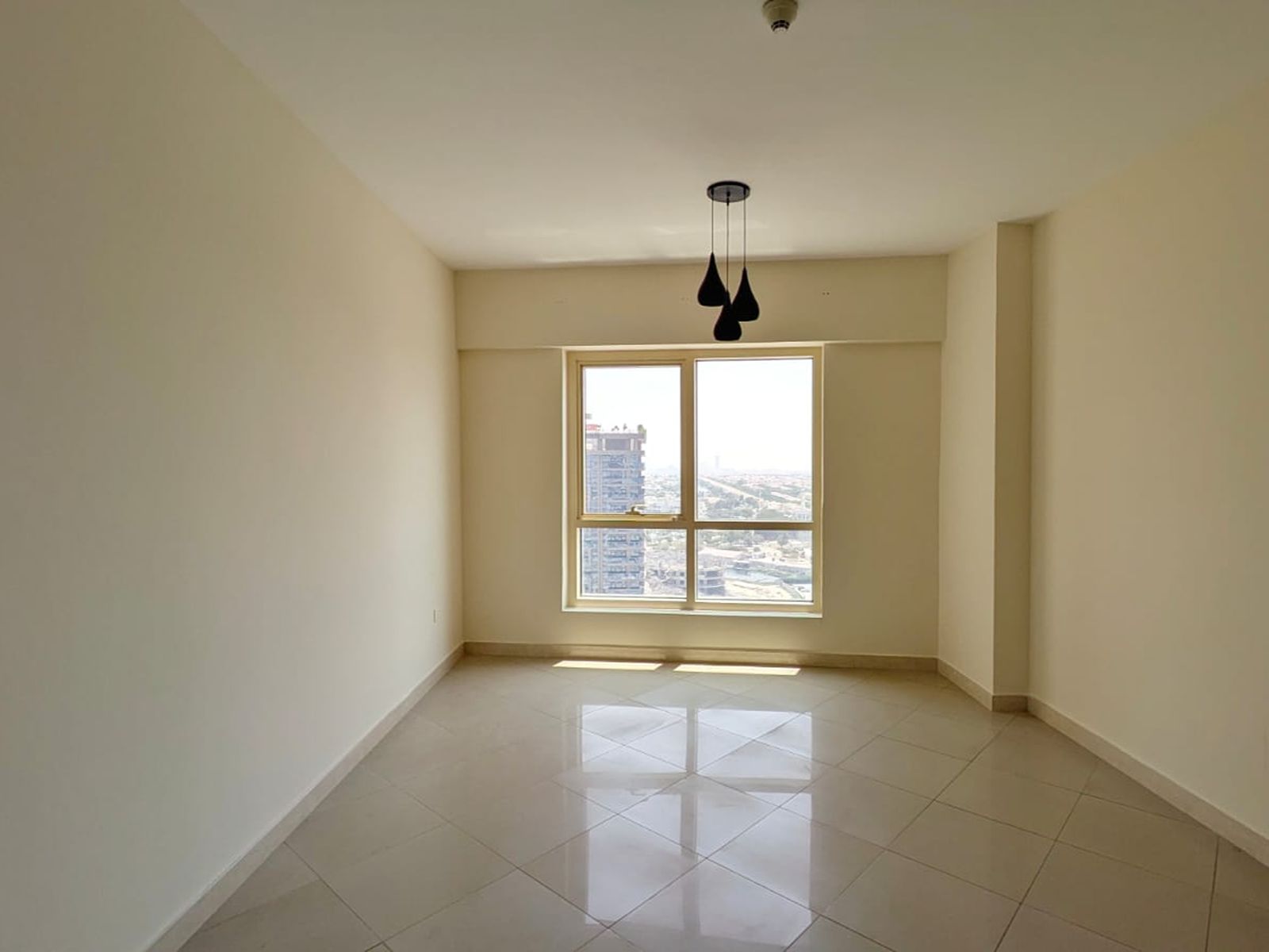 High Floor | Uptown View | Vacant Now
