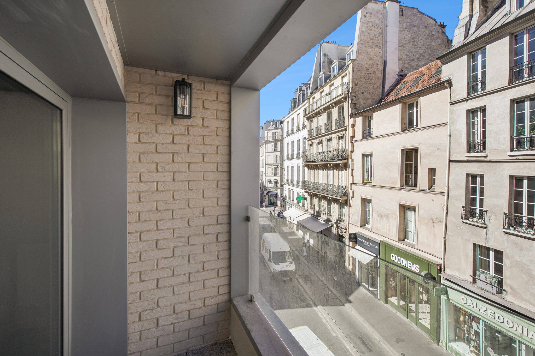 Appartement 1 pièce 15 m² · à Paris · 14,6 m² · 450 000 €