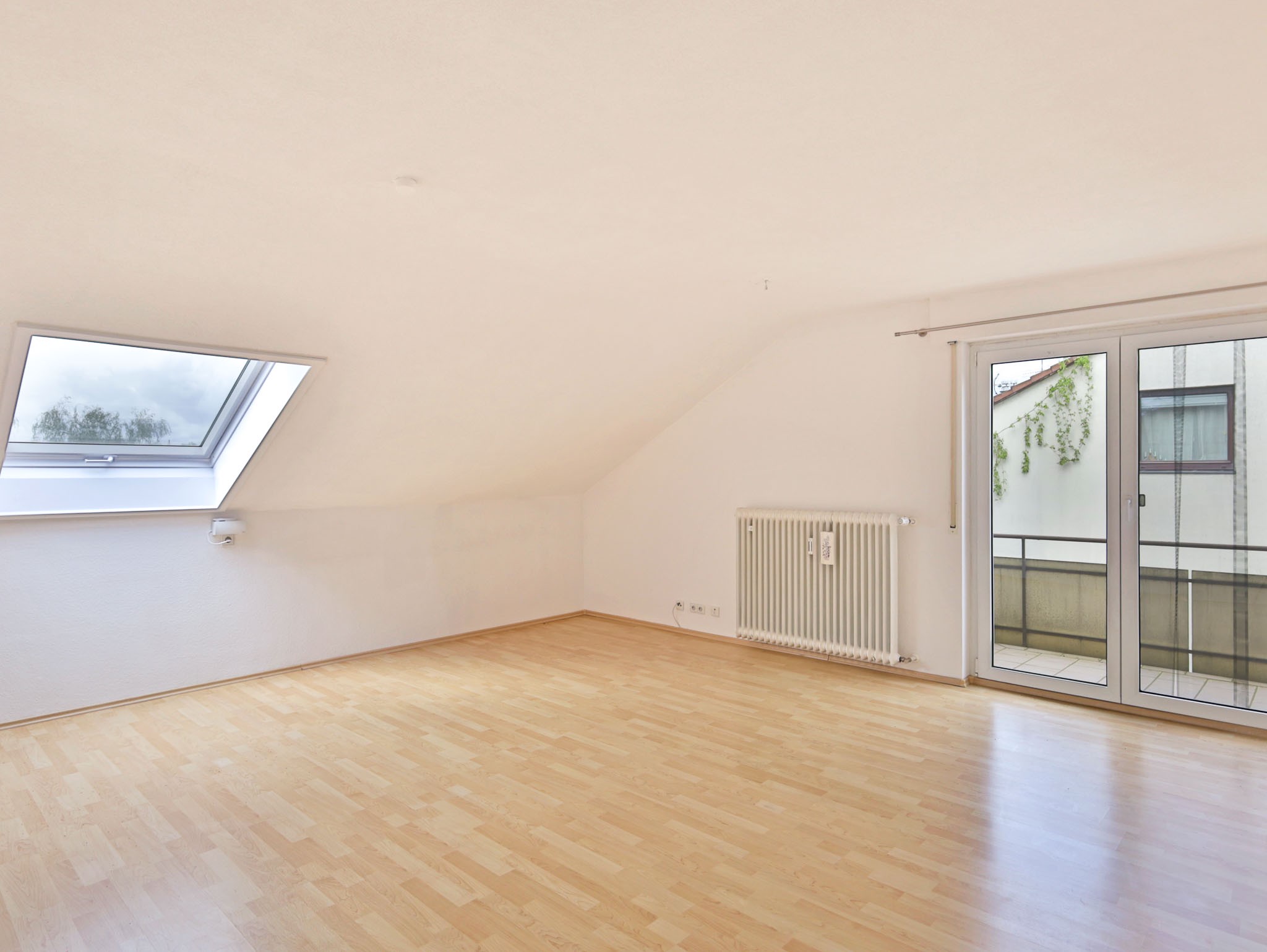 Tolle Dachgeschosswohnung in bevorzugter Wohnlage