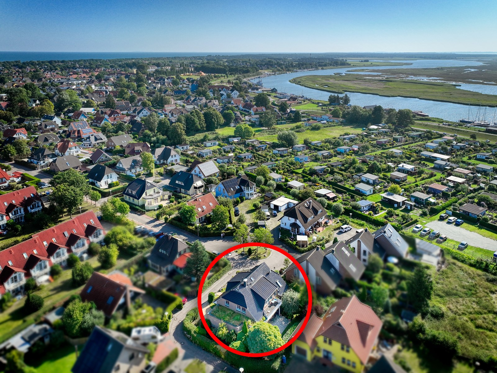 Großzügiges Haus mit 2 Einheiten in beliebter Ostsee-Wohnlage