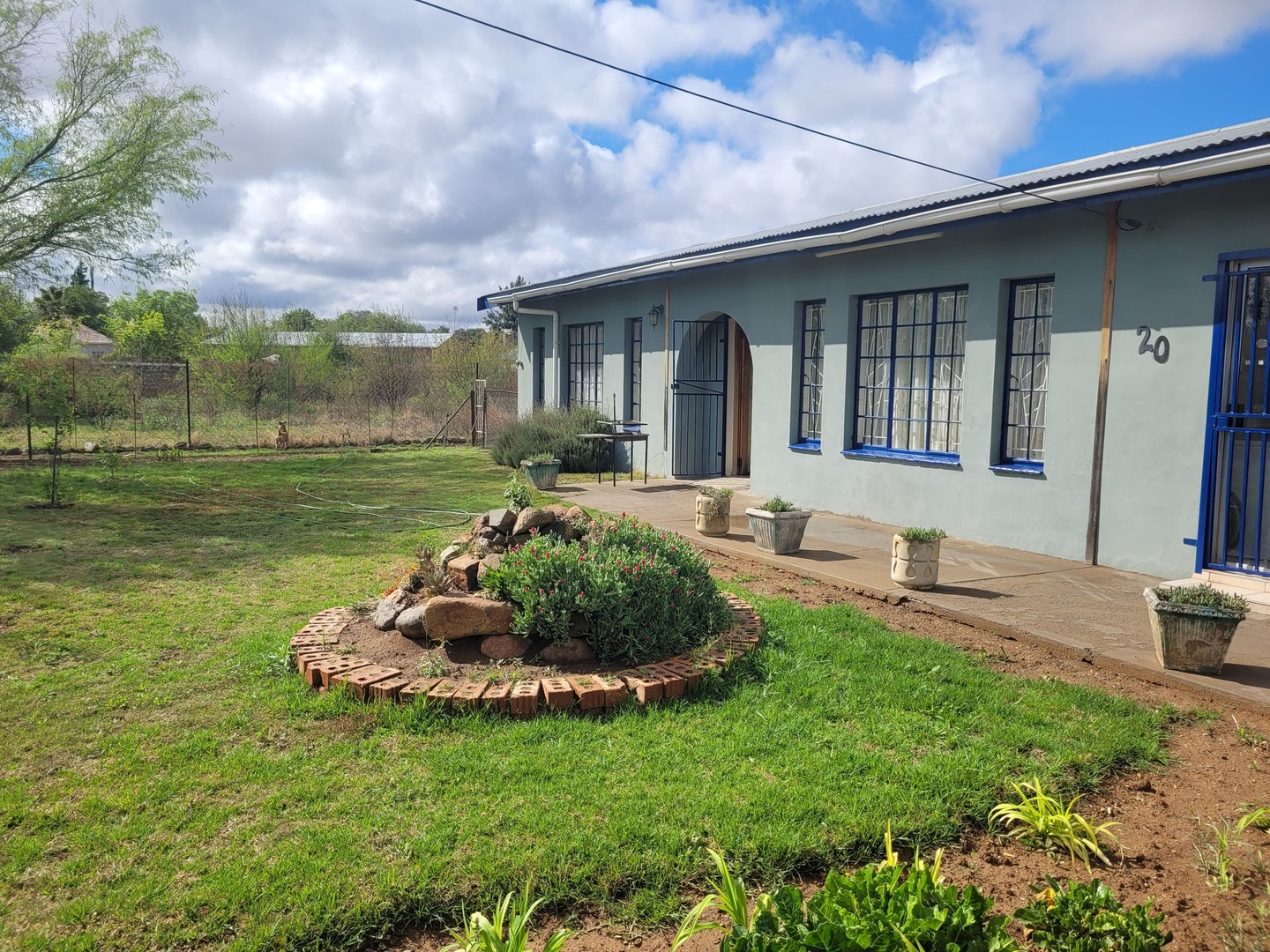 Charming 3-Bedroom Family with lots of space to extend