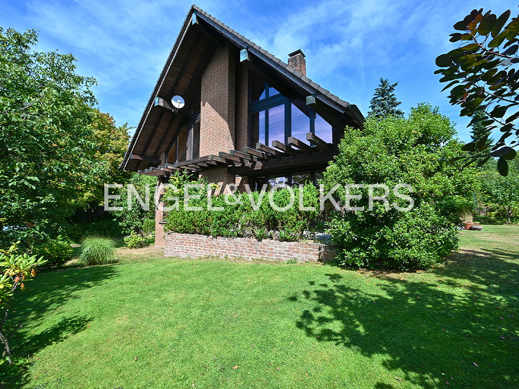 Architektenhaus mit großem Grundstück am Ahlenberg – Energieklasse A!