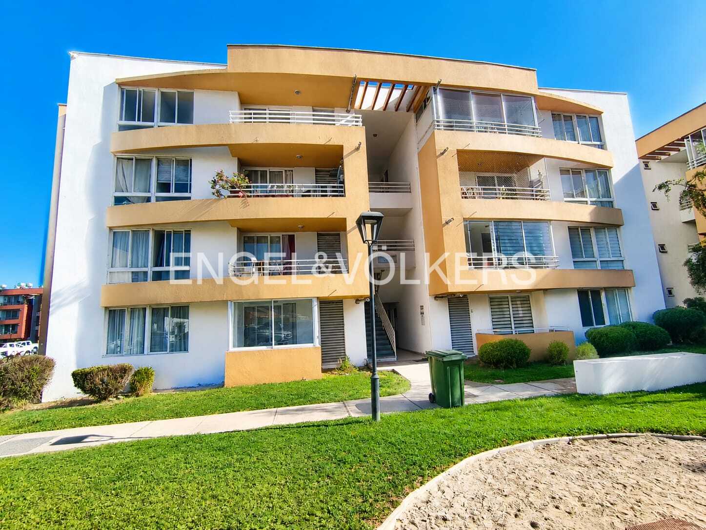 Arriendo casa Colina el Pino