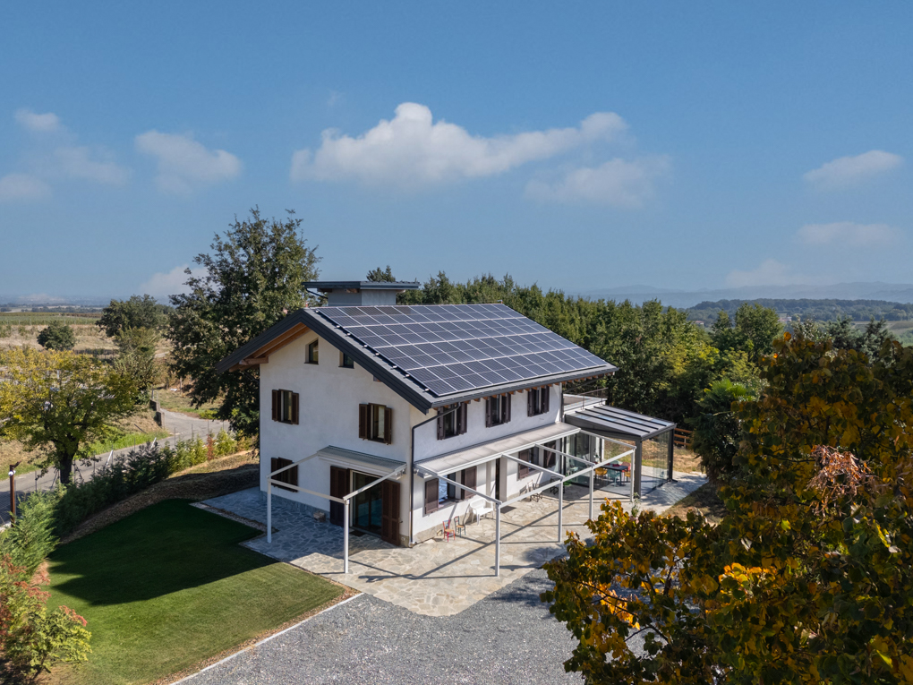 Contemporary A3 energy-class country house