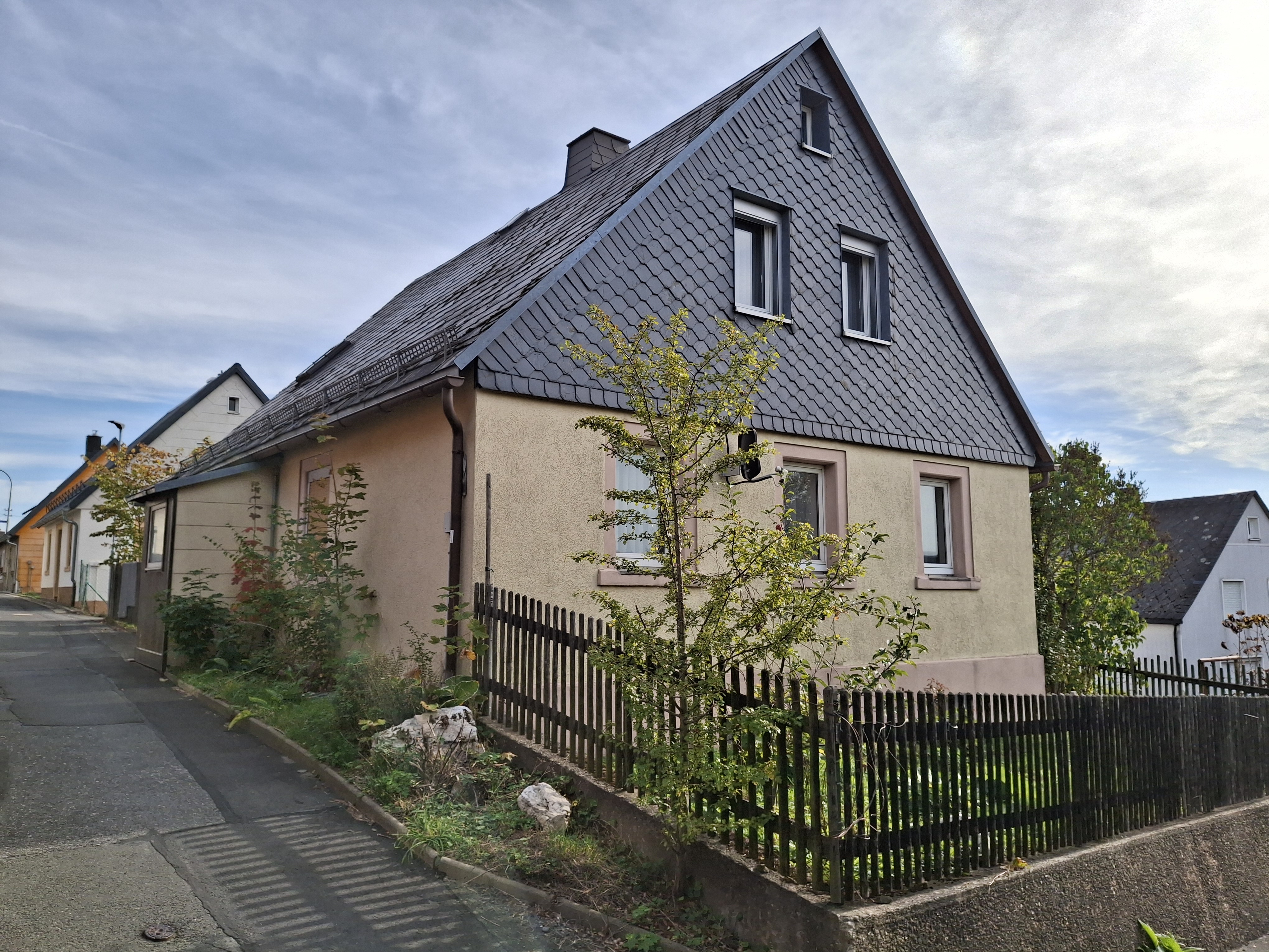Charmantes Landhäuschen – Ihr neues Zuhause oder idyllisches Feriendomizil