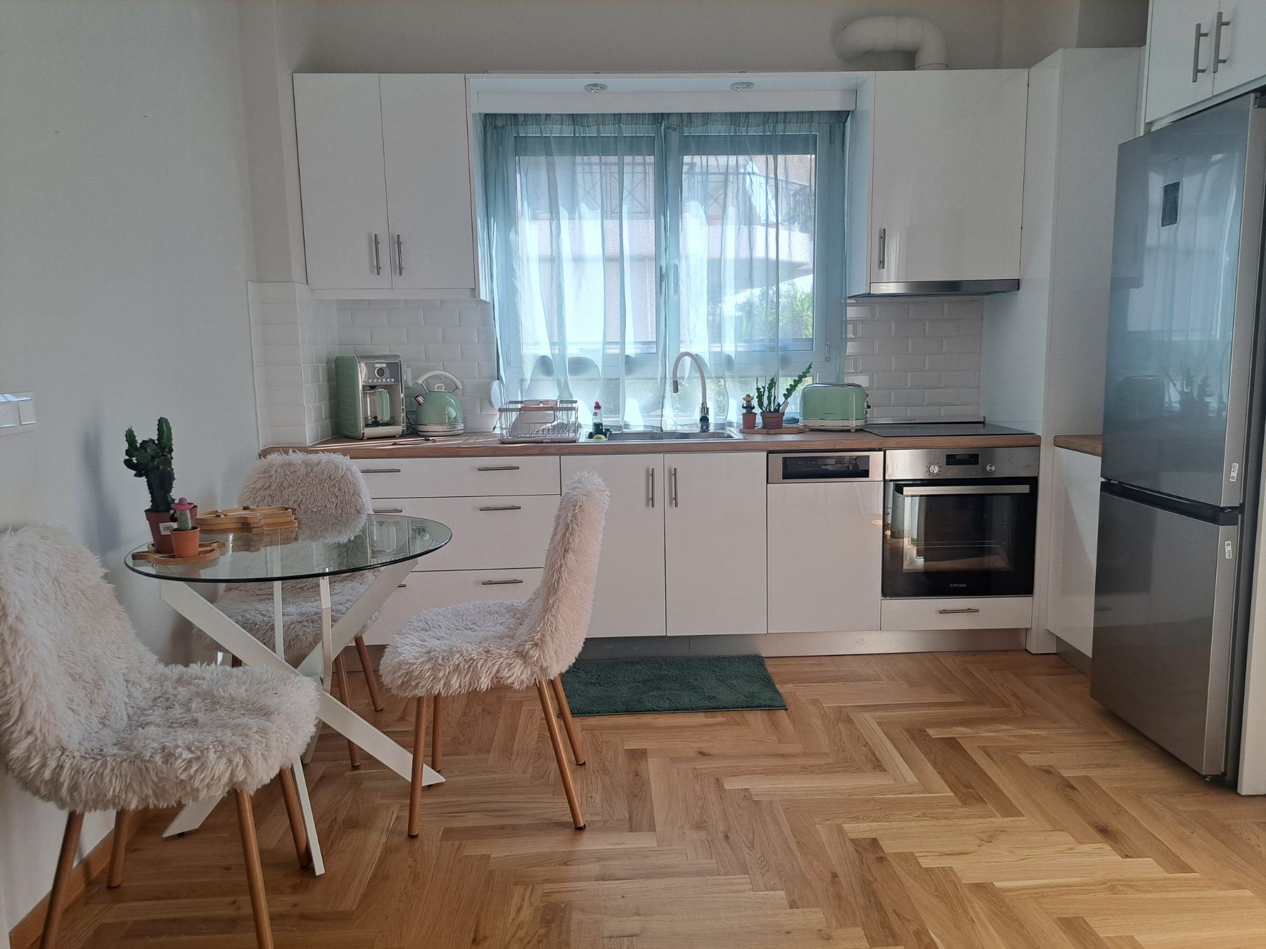 Bright new renovated apartment in Freattyda