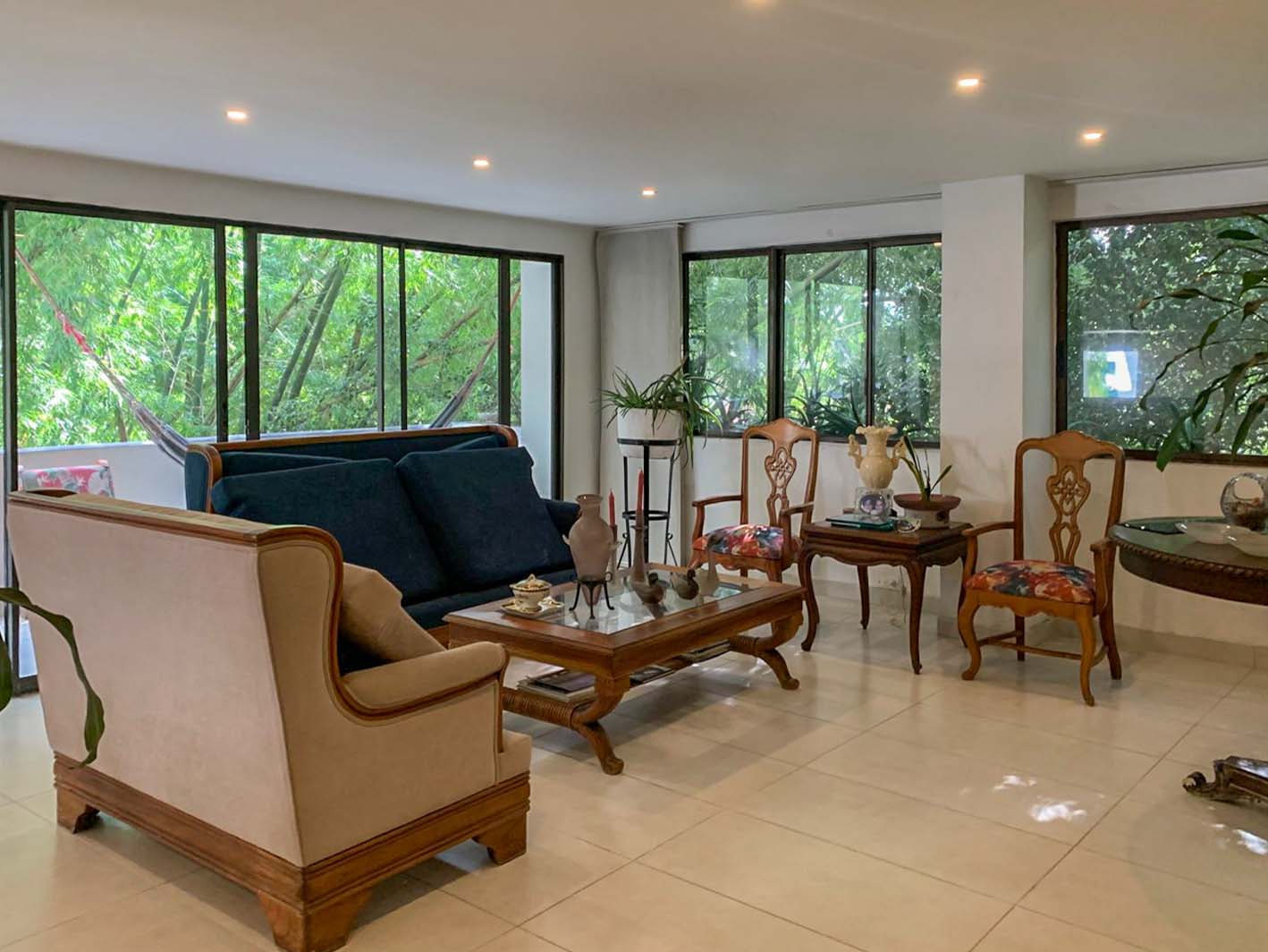 Apartamento con terraza y clubhouse para venta en El Tesoro, El Poblado