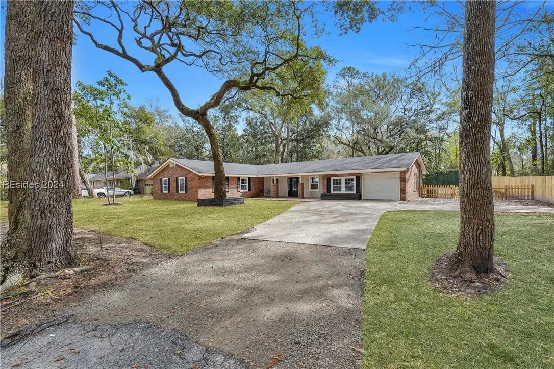 Fully Renovated Single Level Living in Beaufort