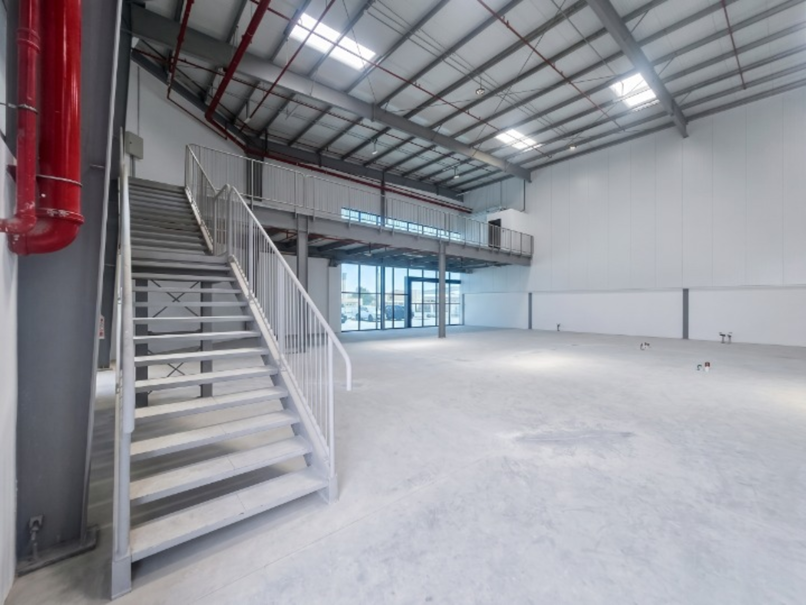 80KW | Vacant | Showroom | Mezzanine