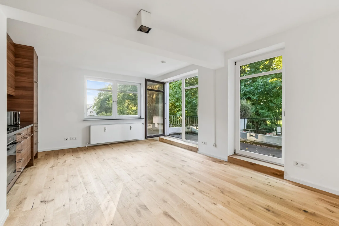 Wohnen an der Elbchaussee mit Blick in den Heinepark - Foto 1