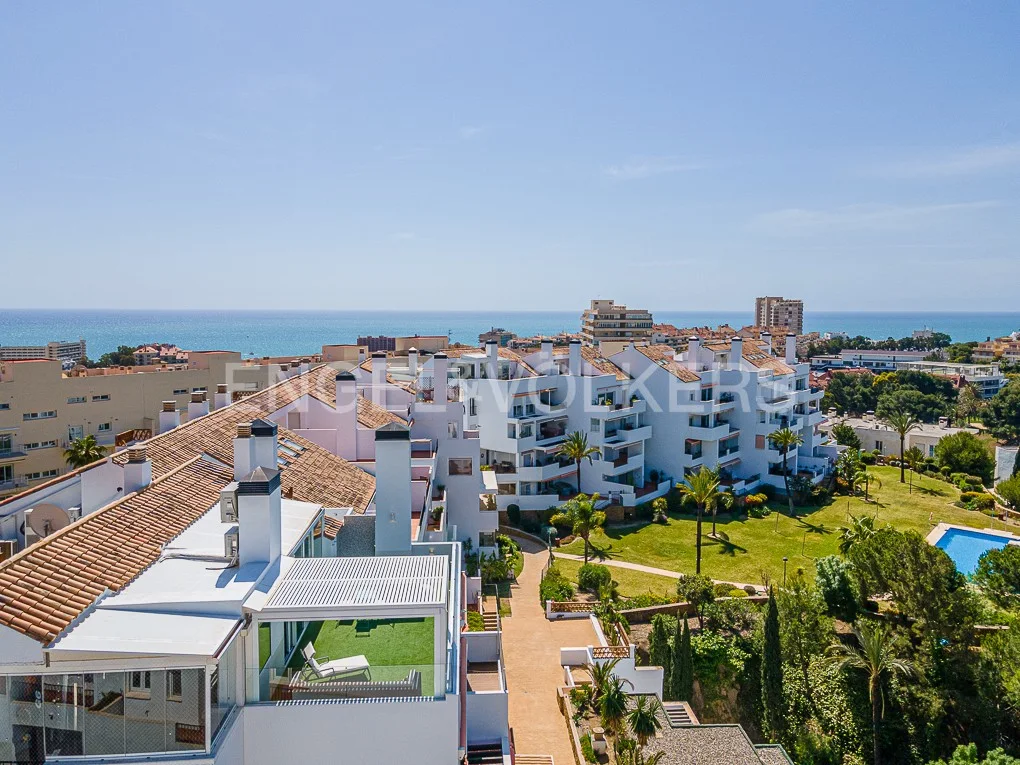 5-bedroom duplex apartment with sea and golf course views