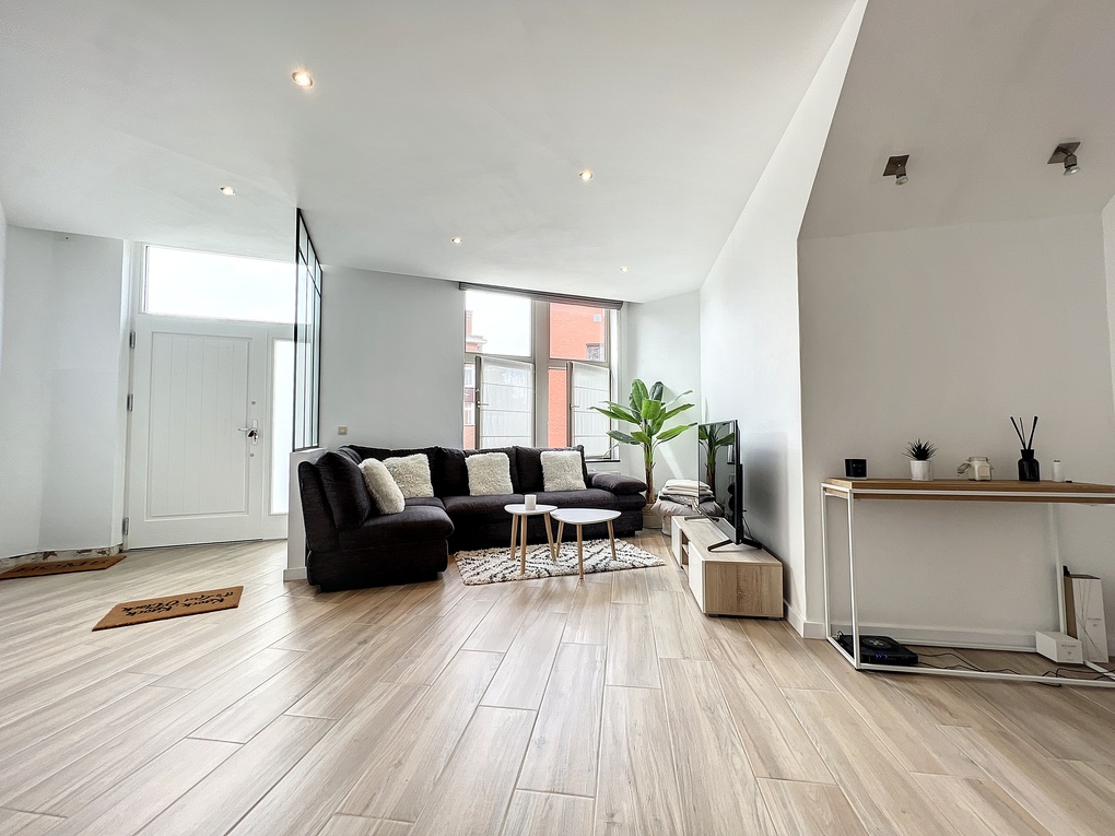 Charming, well-located two-bedroom apartment