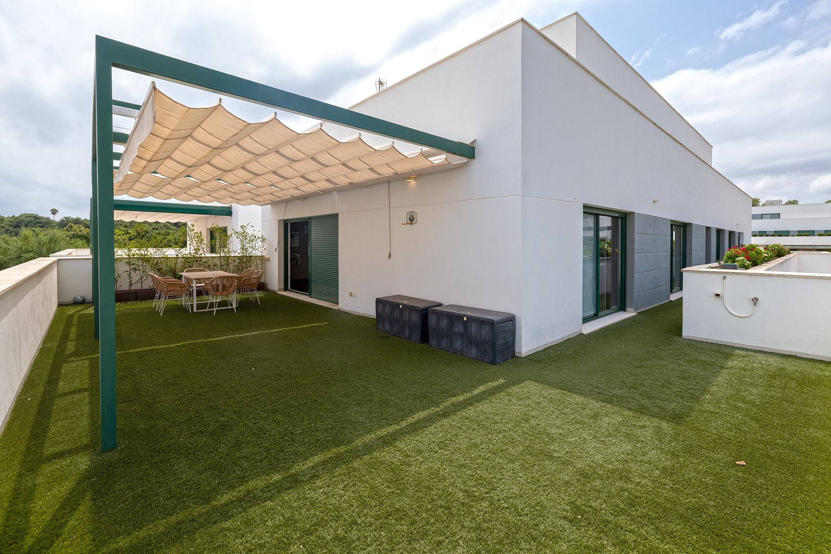 BEAUTIFUL AND SPACIOUS APARTMENT IN LA RESERVA DE SOTOGRANDE