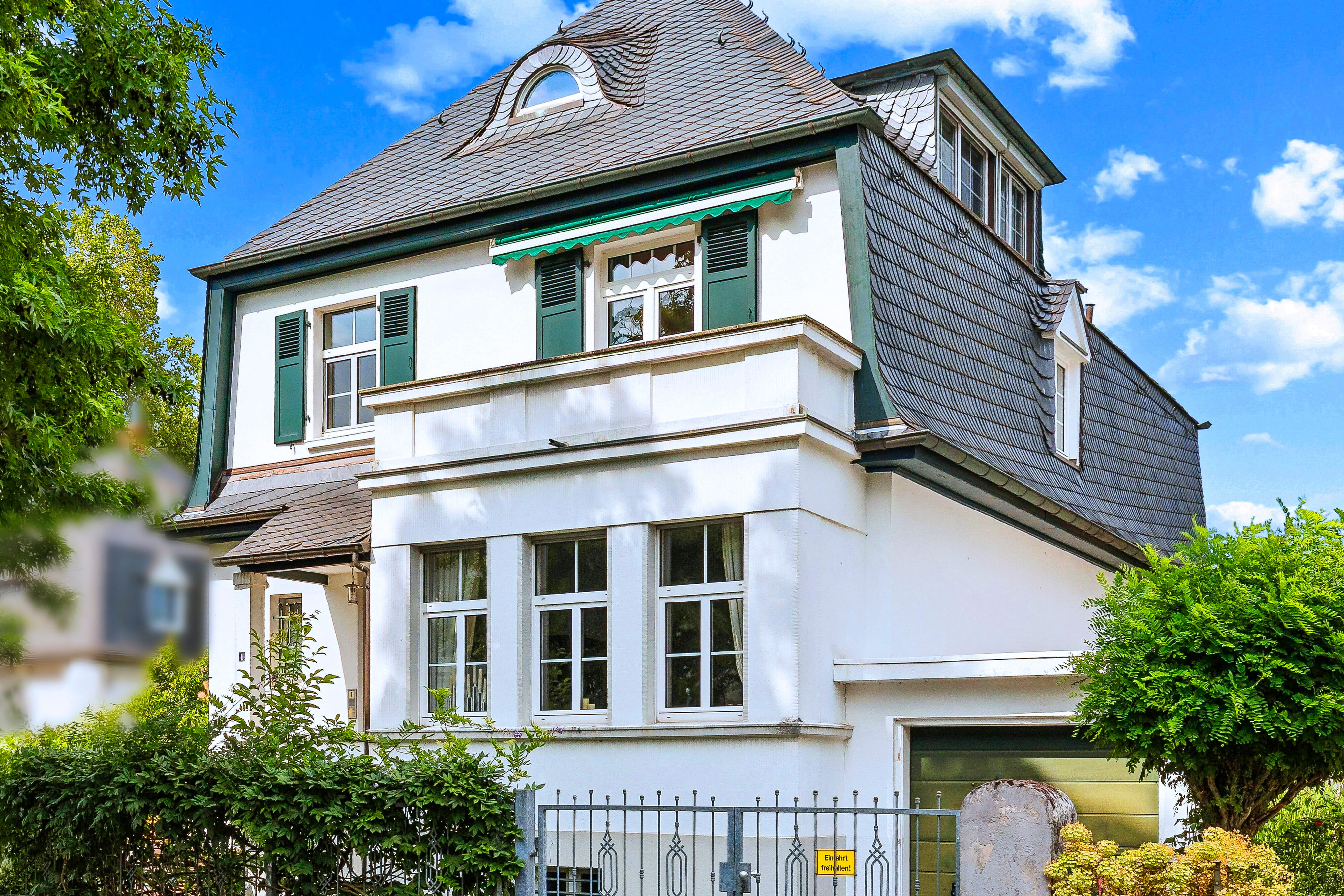 Leben mit Charakter und Stil - Freistehende Villa im Godesberger Villenviertel