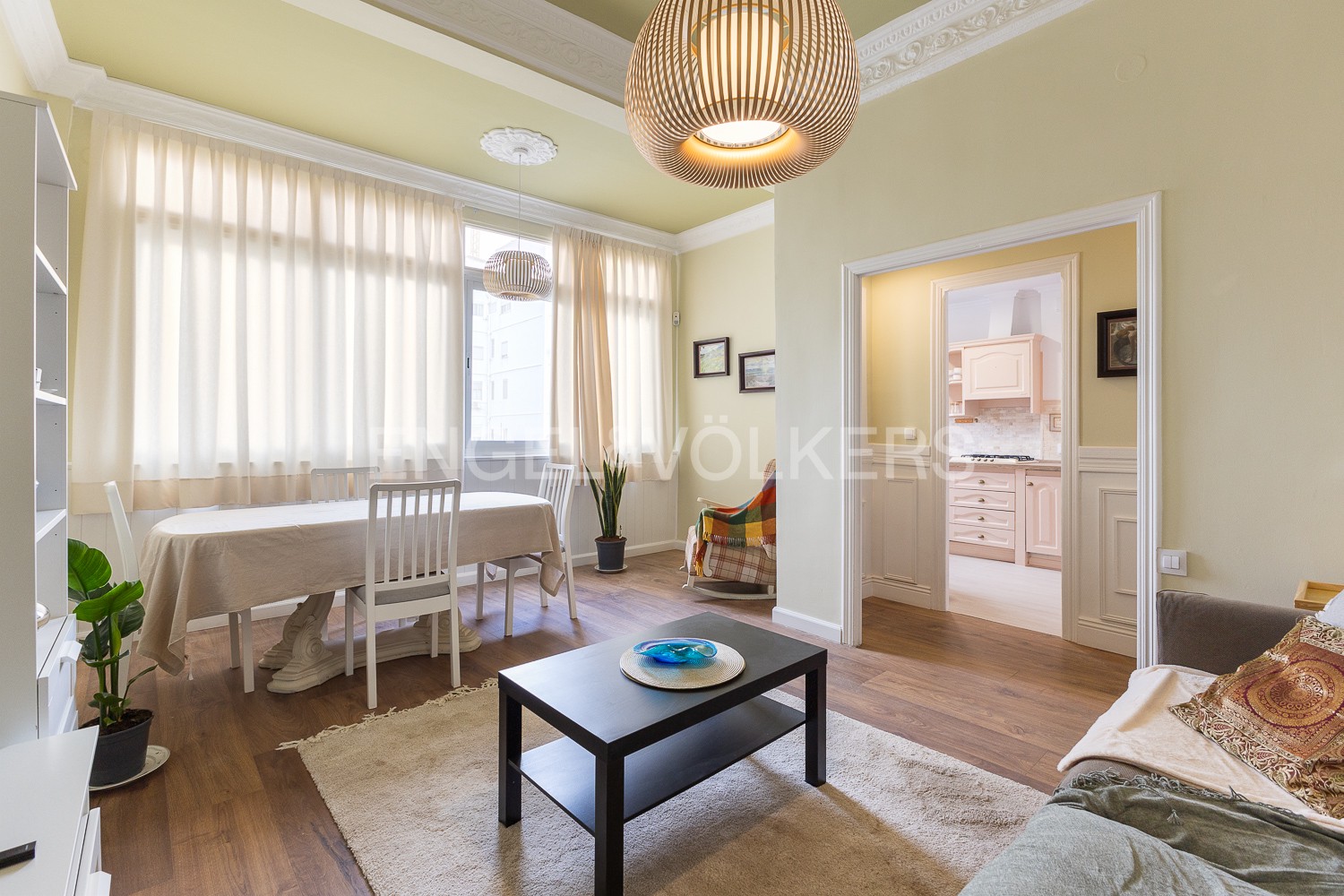 Sunny apartment in Ruzafa for short term